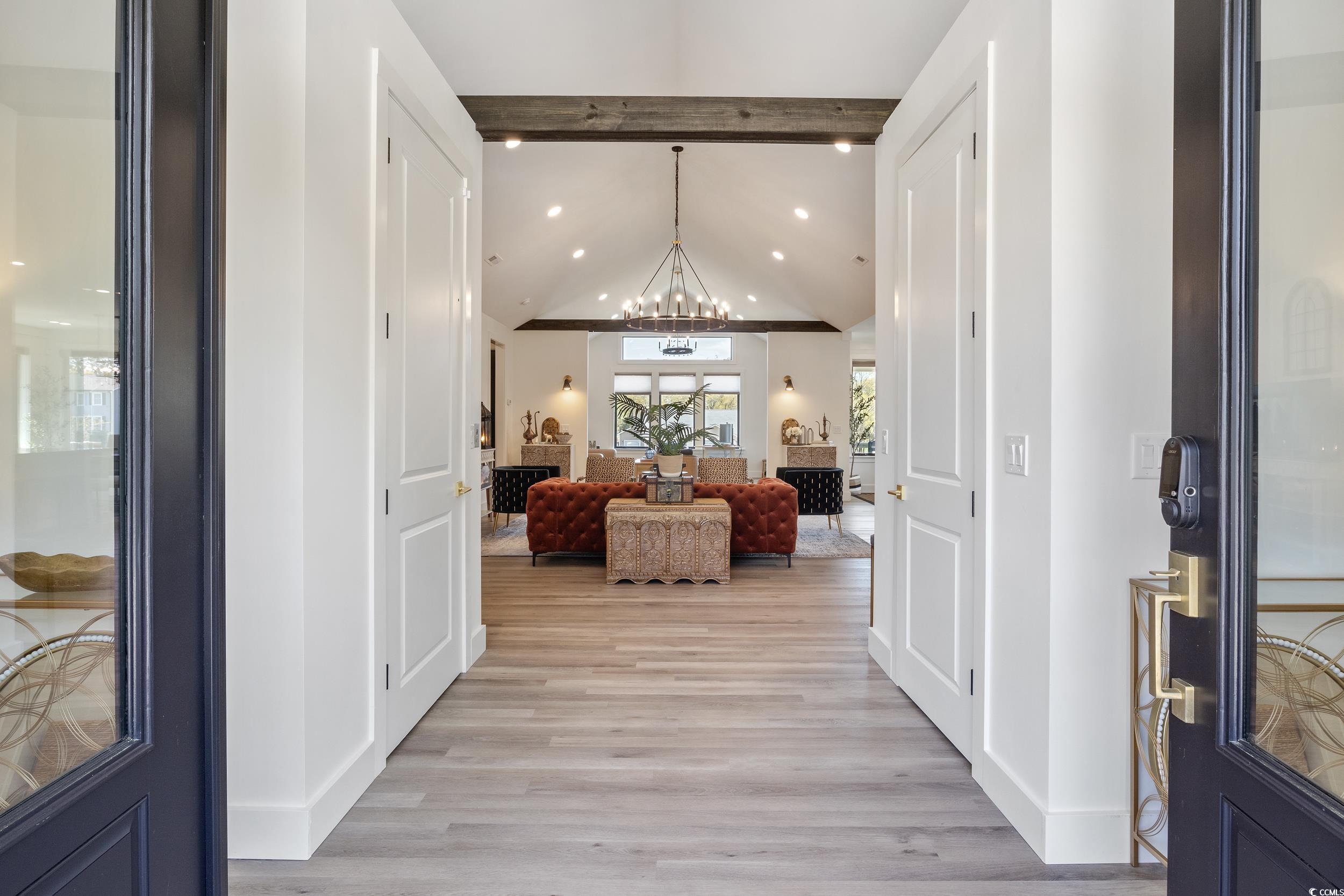 28 William Screven Ln.