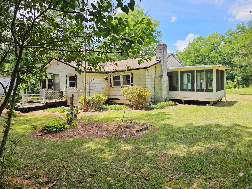 Photo of 90 Oak Tree St, Hallsboro, NC 28442 (MLS # 2524234)