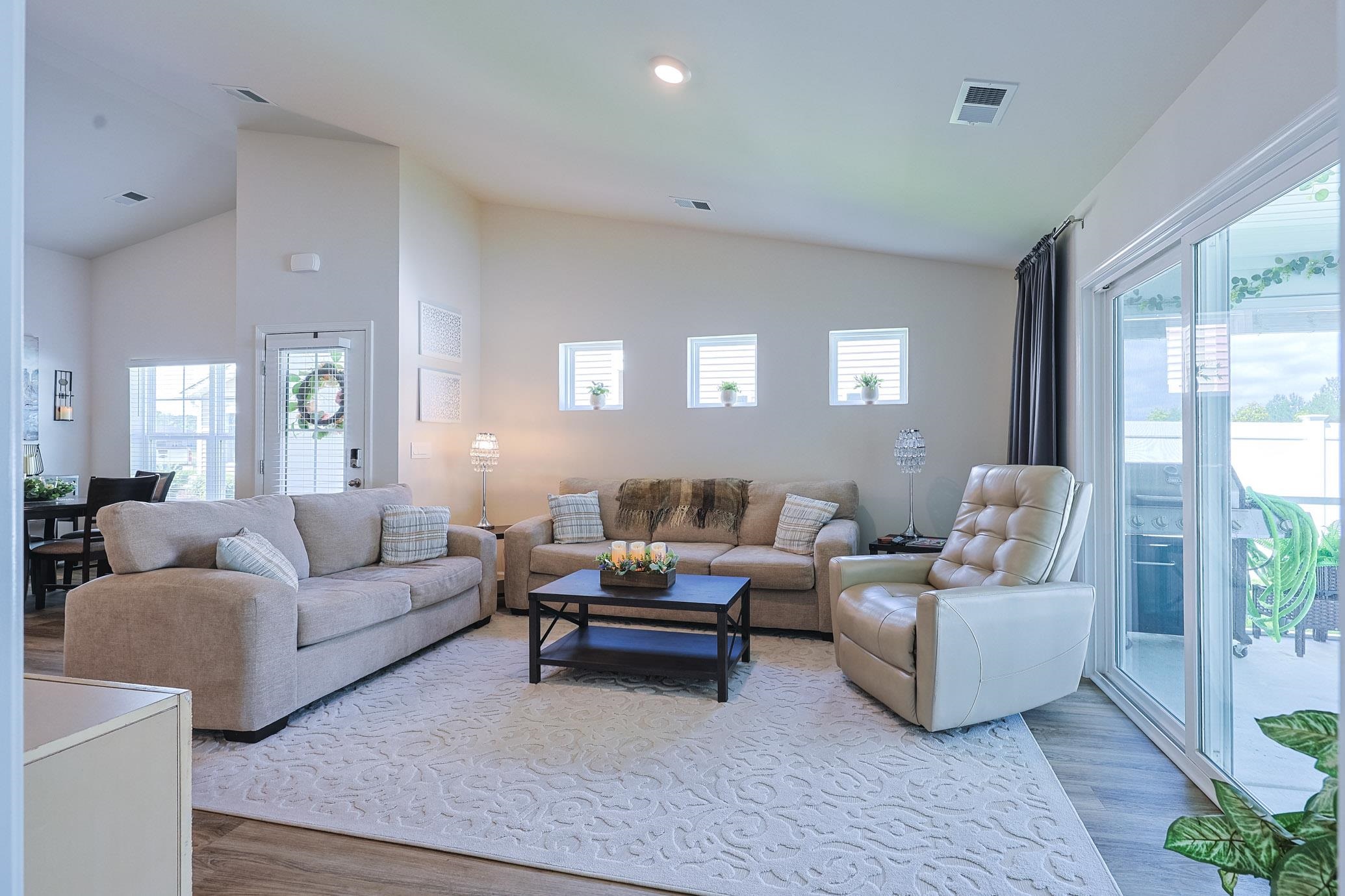 715 Eastridge Dr.