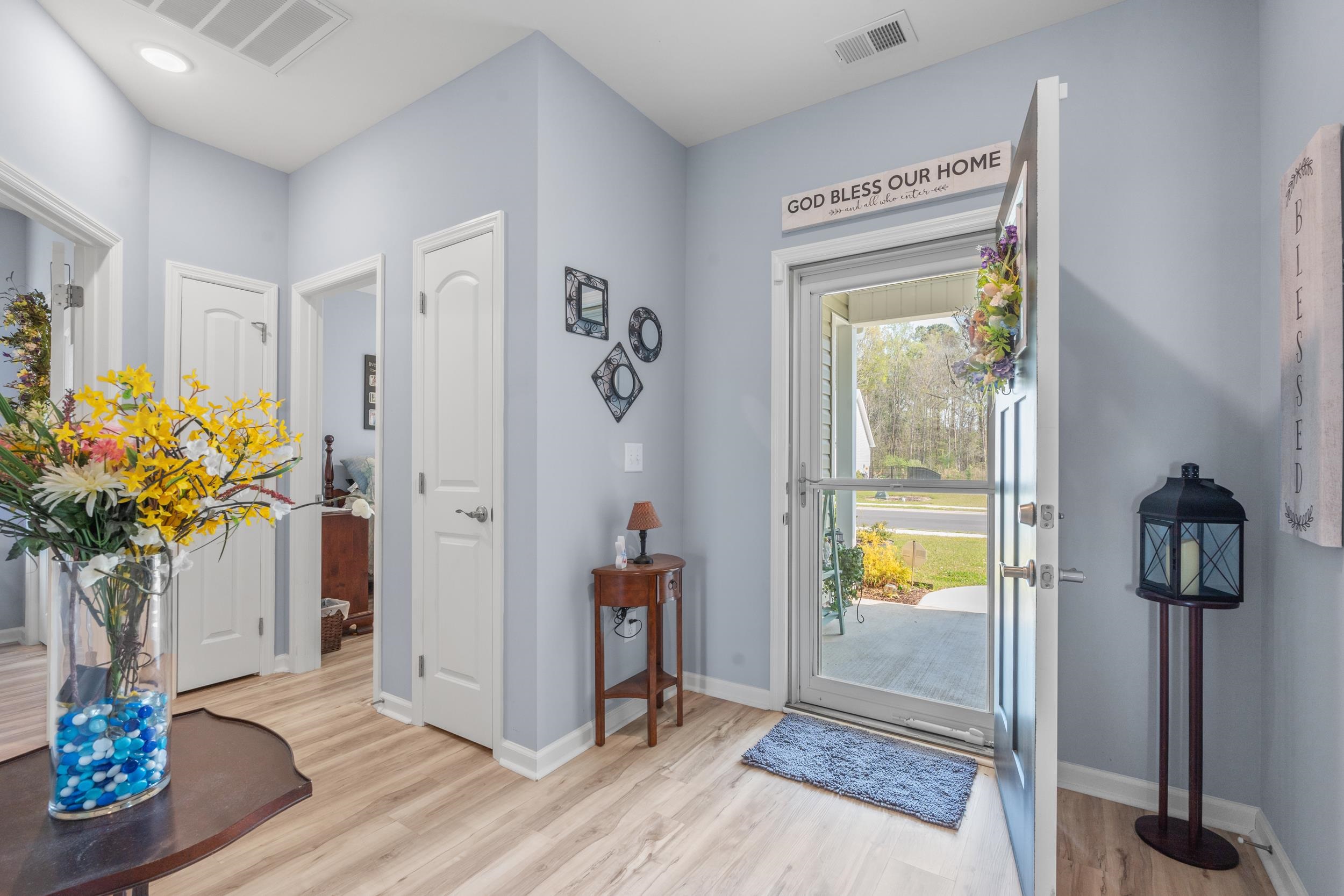 406 Shallow Cove Dr.