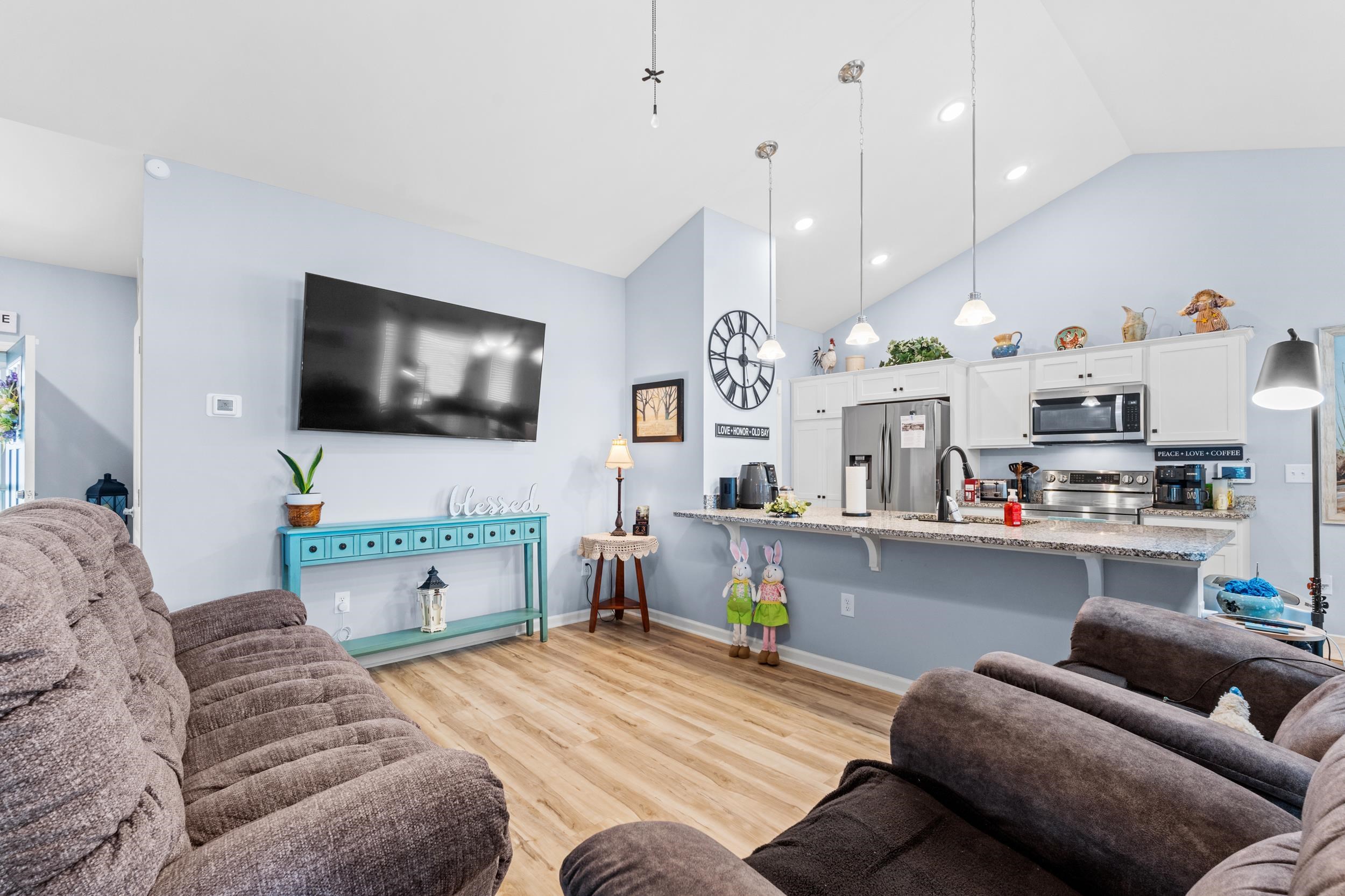 406 Shallow Cove Dr.