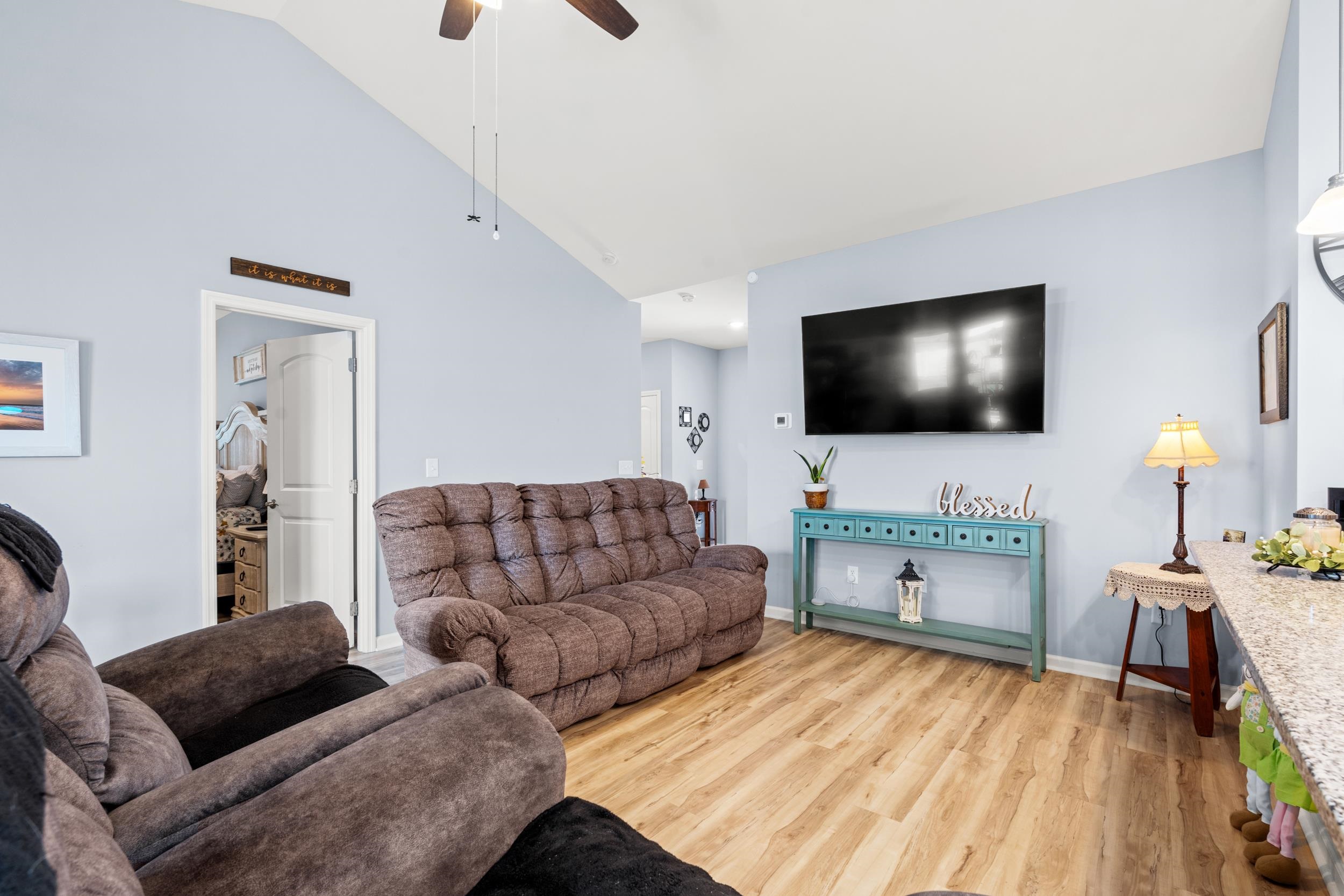 406 Shallow Cove Dr.