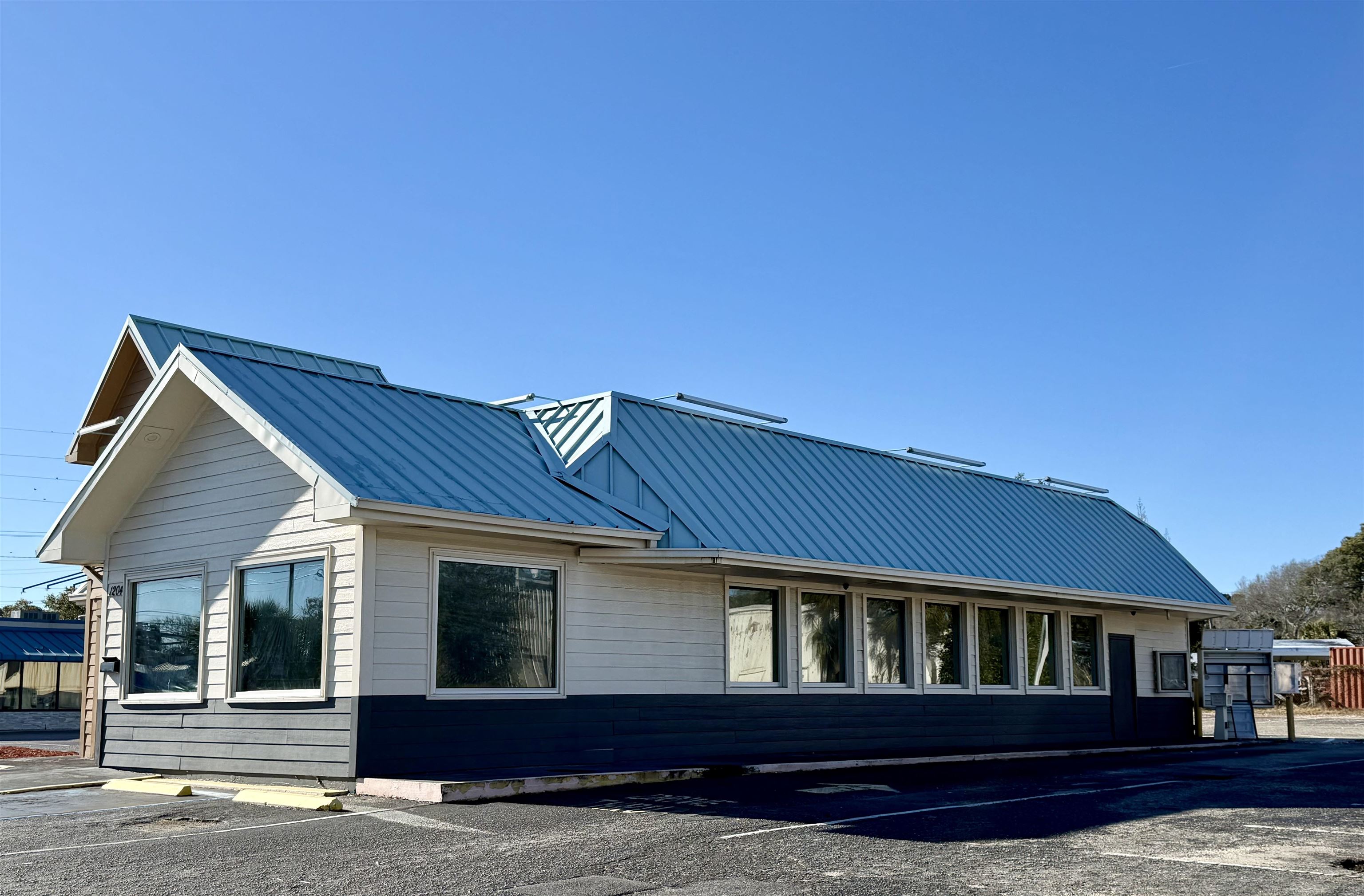 1204 S Kings Highway
