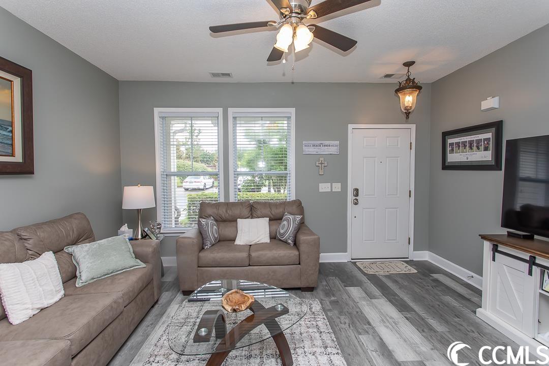 Photo 4 of 40 of 6095 Catalina Dr. 213 condo