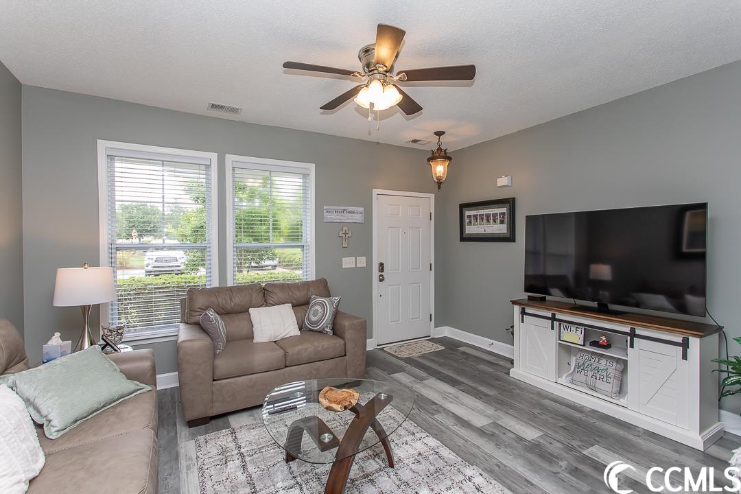 Photo 5 of 40 of 6095 Catalina Dr. 213 condo