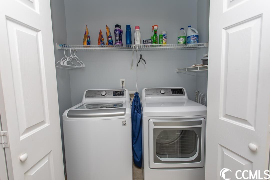 Photo 17 of 40 of 6095 Catalina Dr. 213 condo