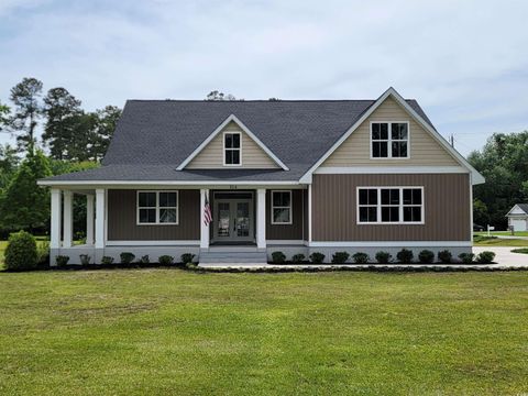 214 Carolina Dr. Loris SC 29569