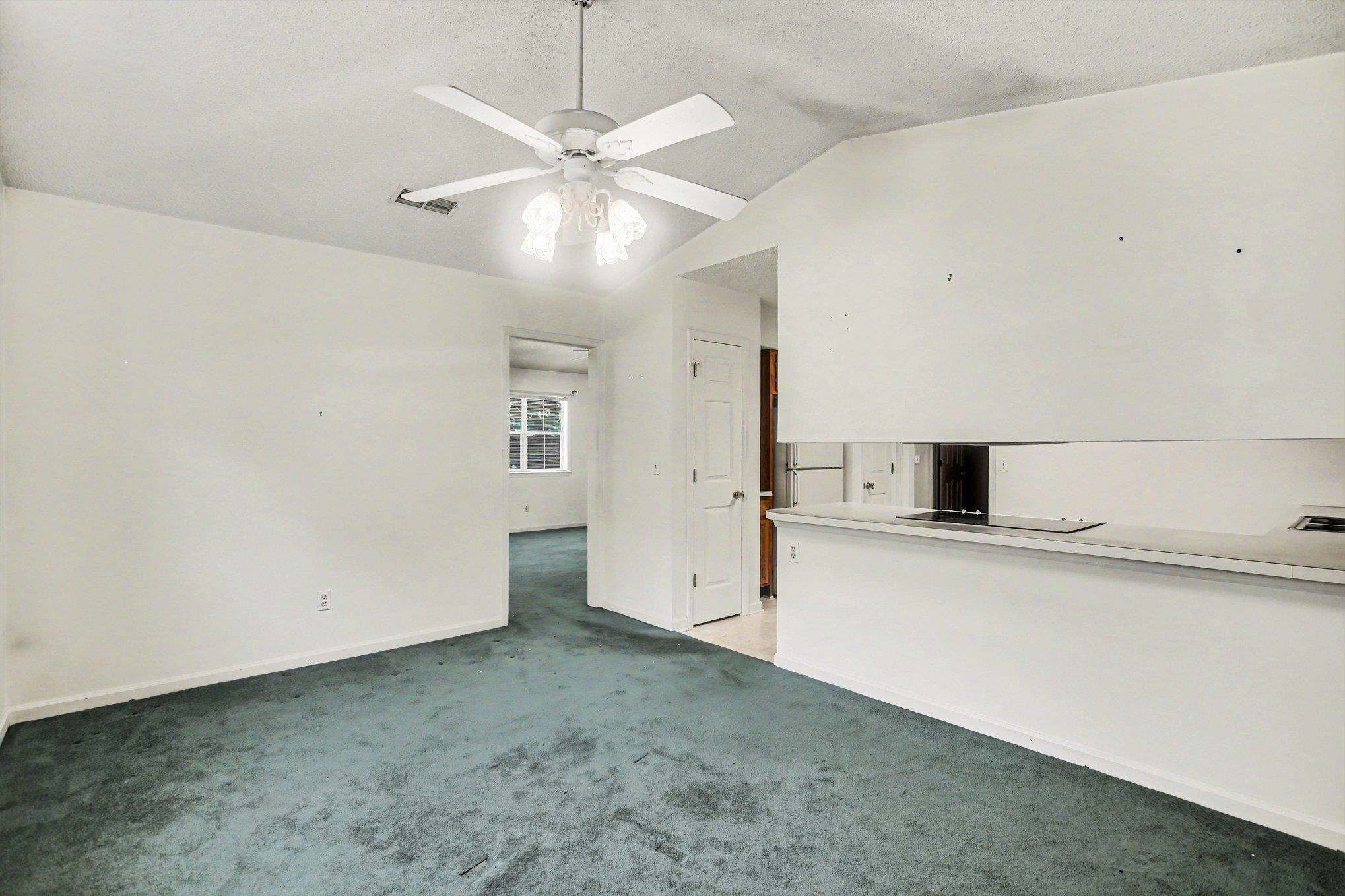 1105 Ganton Way