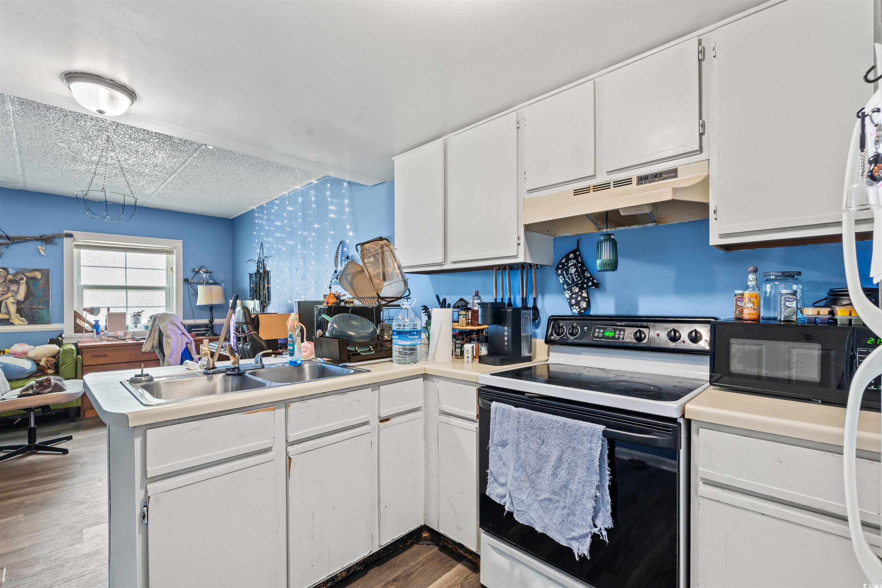 6850 Blue Heron Blvd. 201
