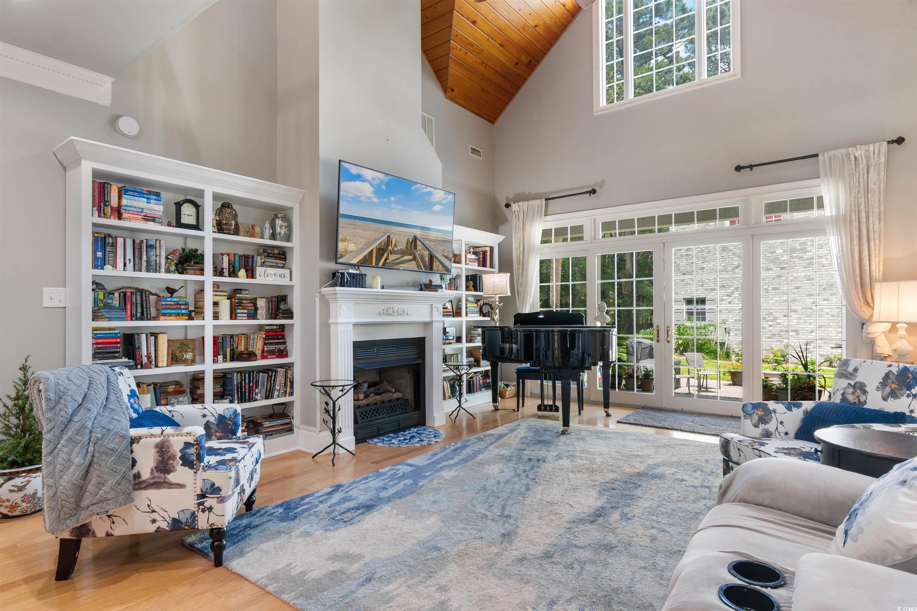 3379 Shadow Moss Ln.