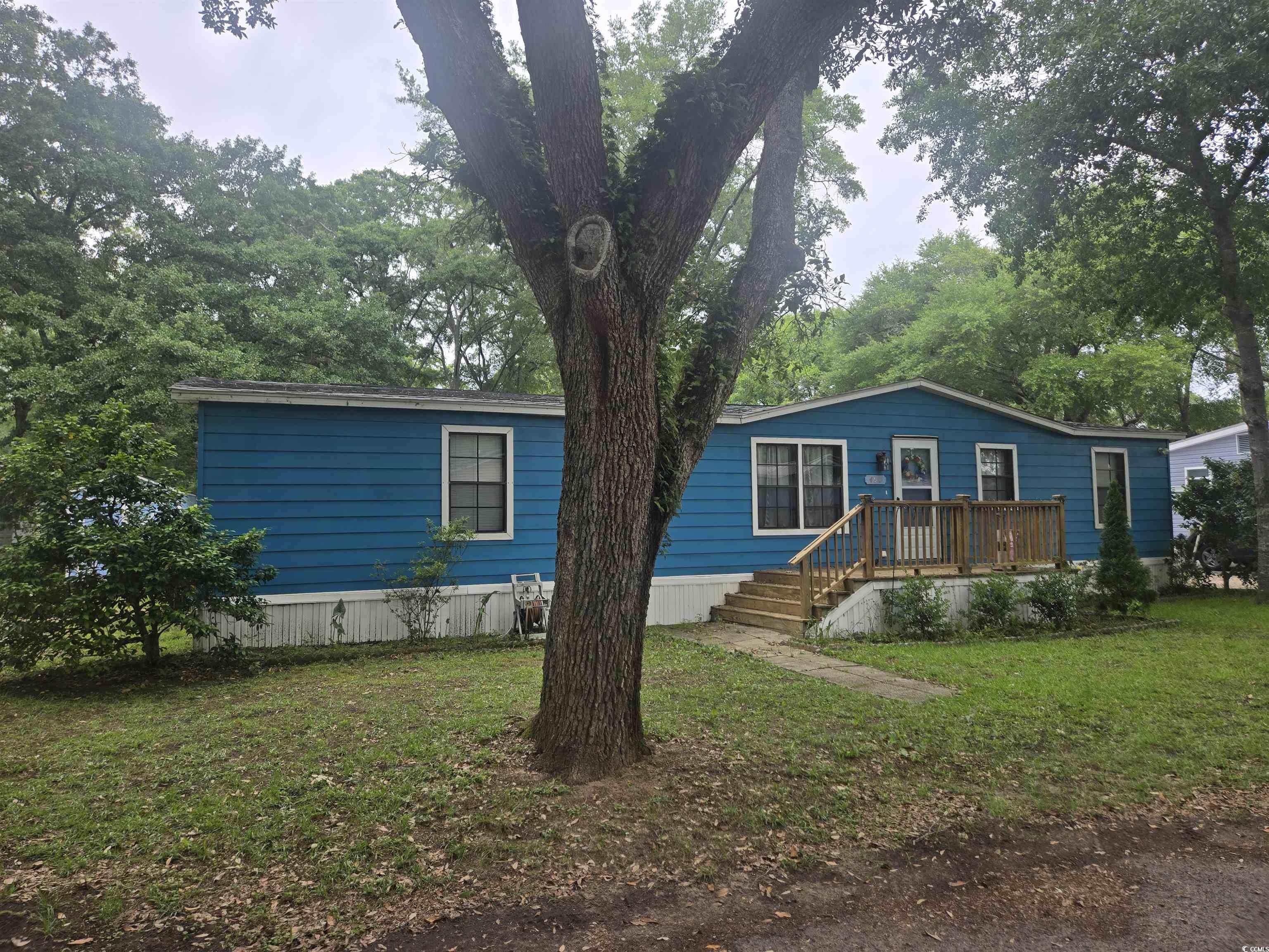 494 Clubhouse Dr.