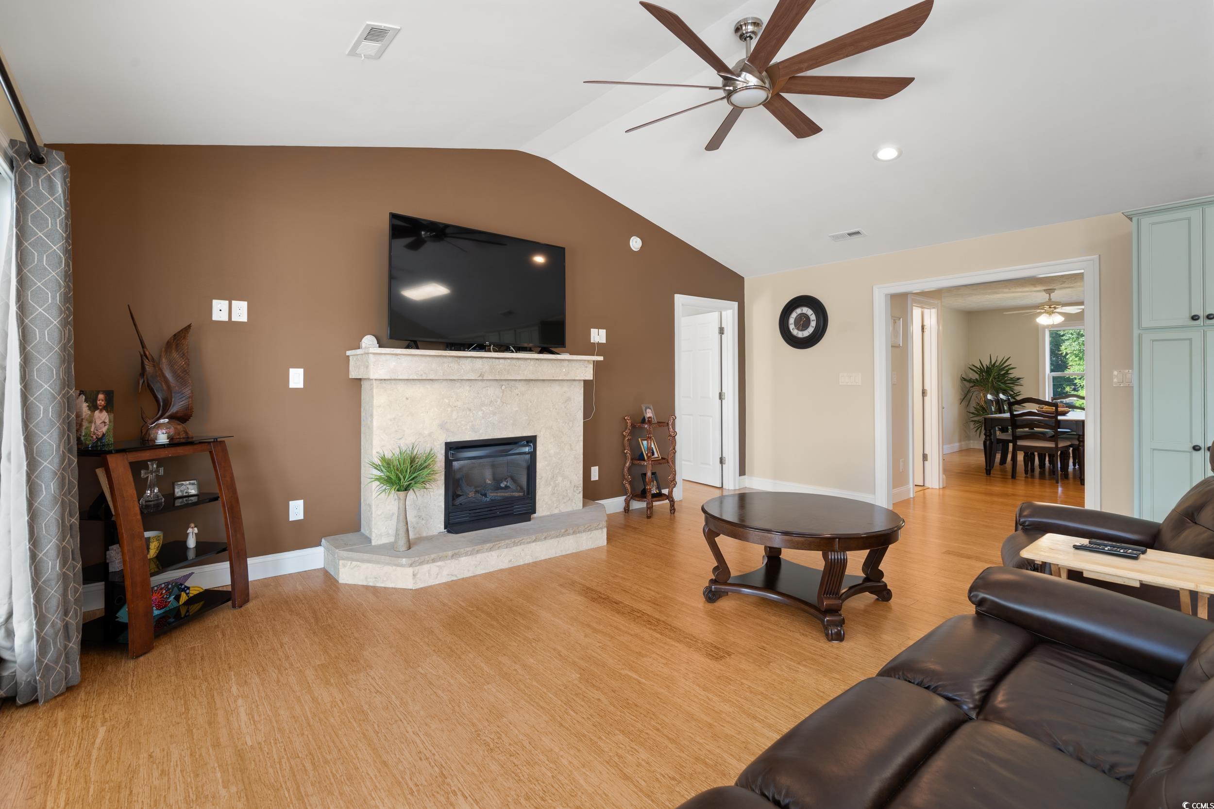3721 Ed Smith Ave.