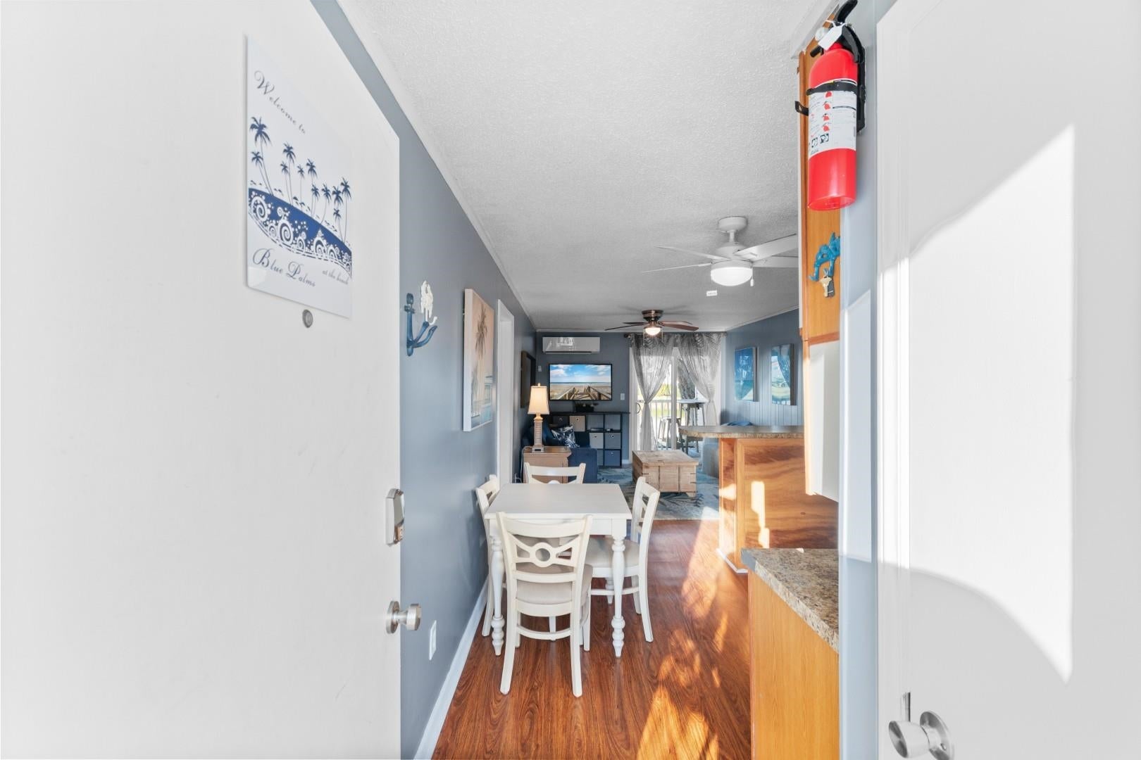 1919 Spring St. A14