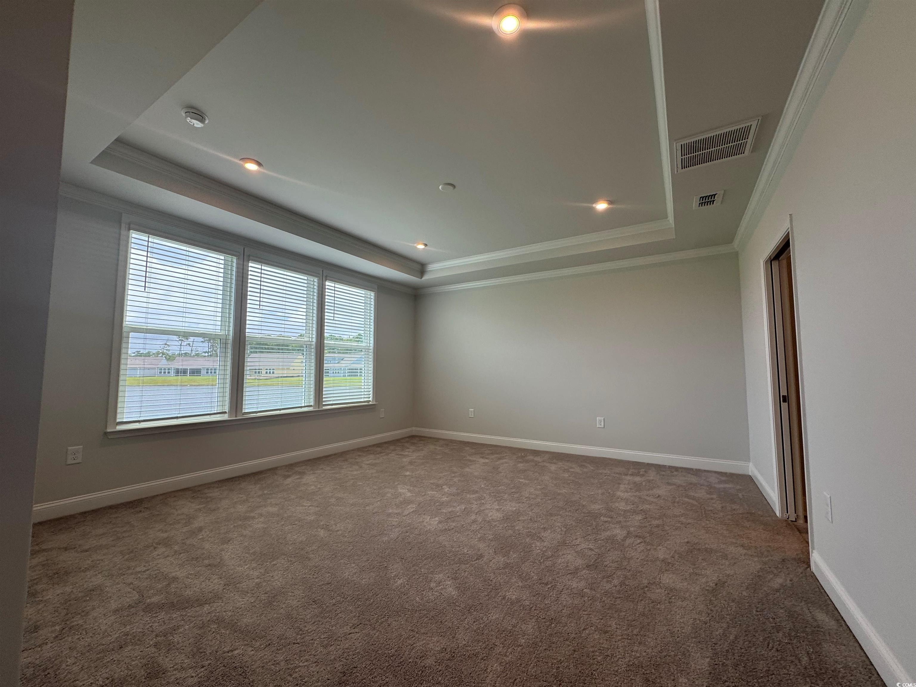 920 Lady Bird Way