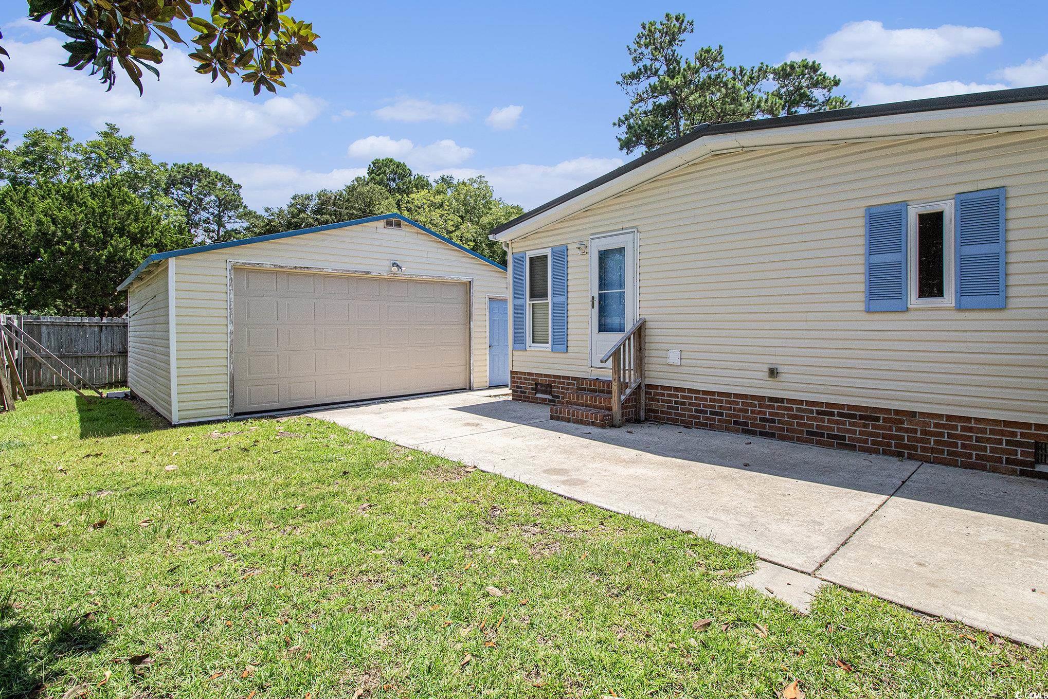 3233 Lyndon Dr.