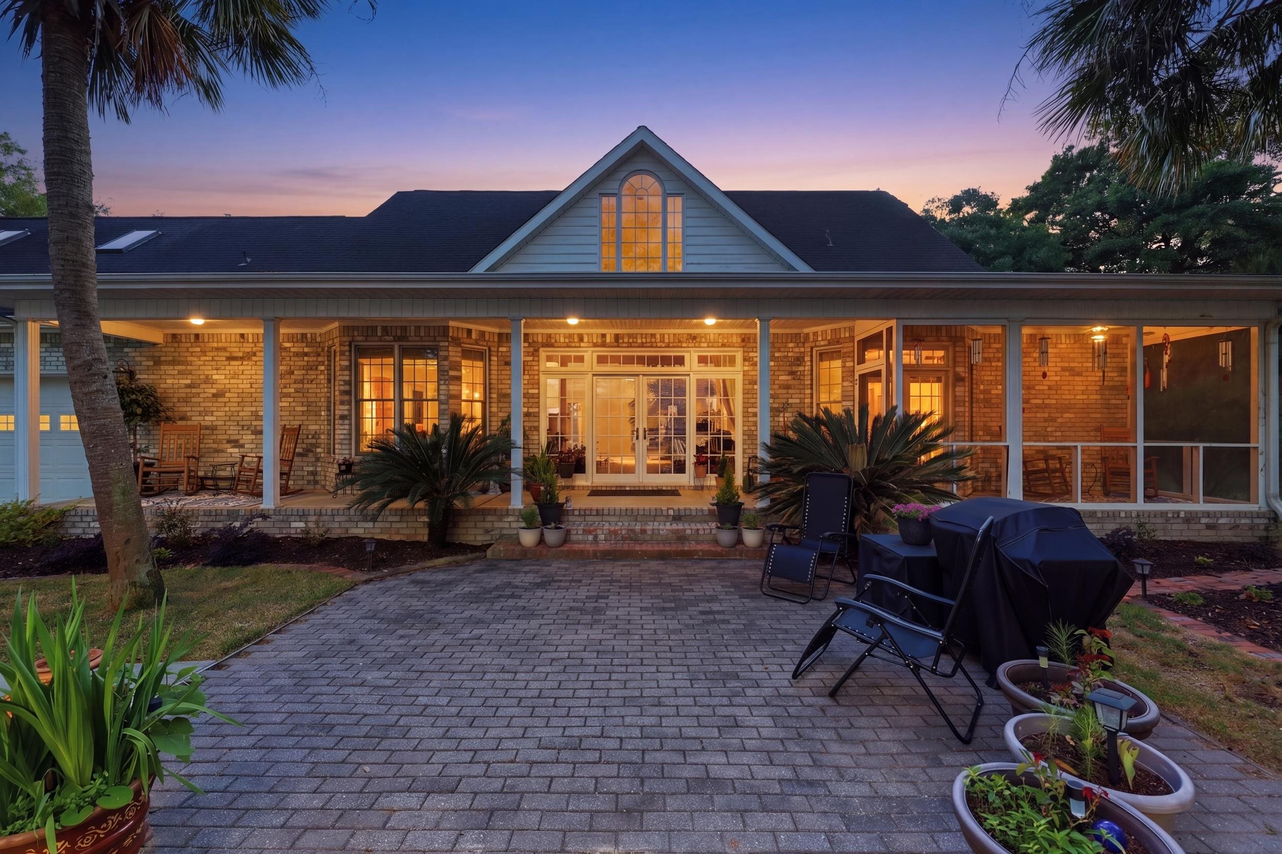 3379 Shadow Moss Ln.