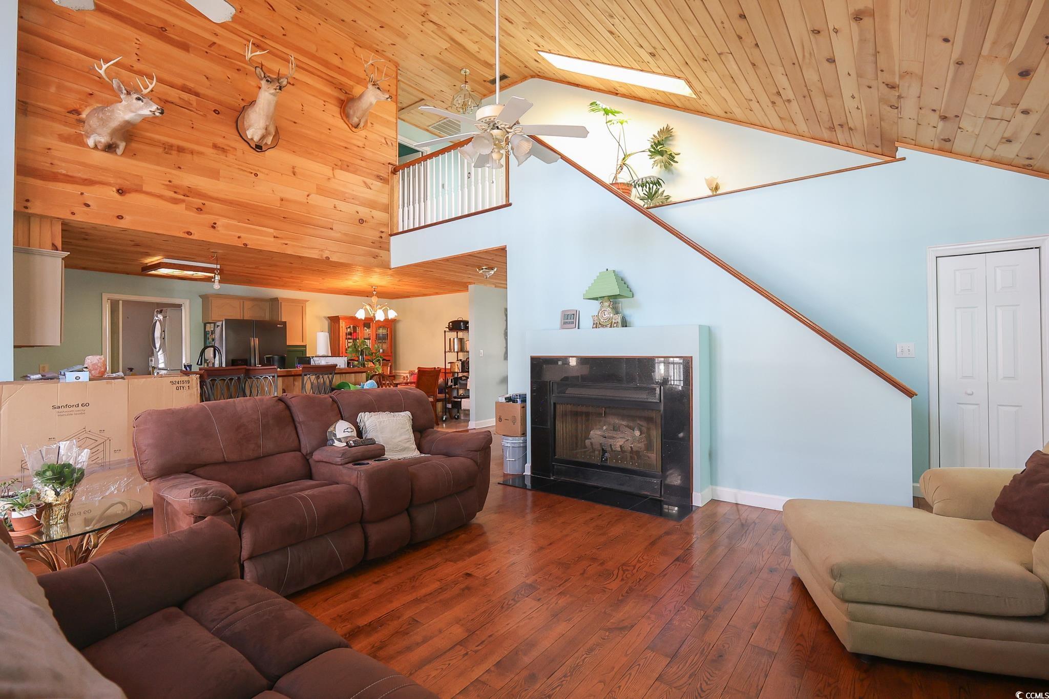 5865 Creekside Dr.