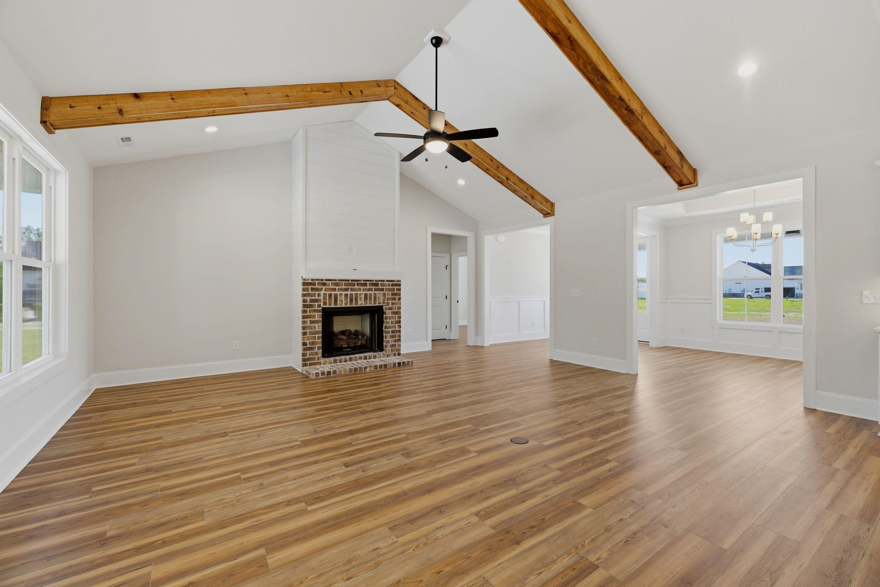 137 Rose Lake Dr.