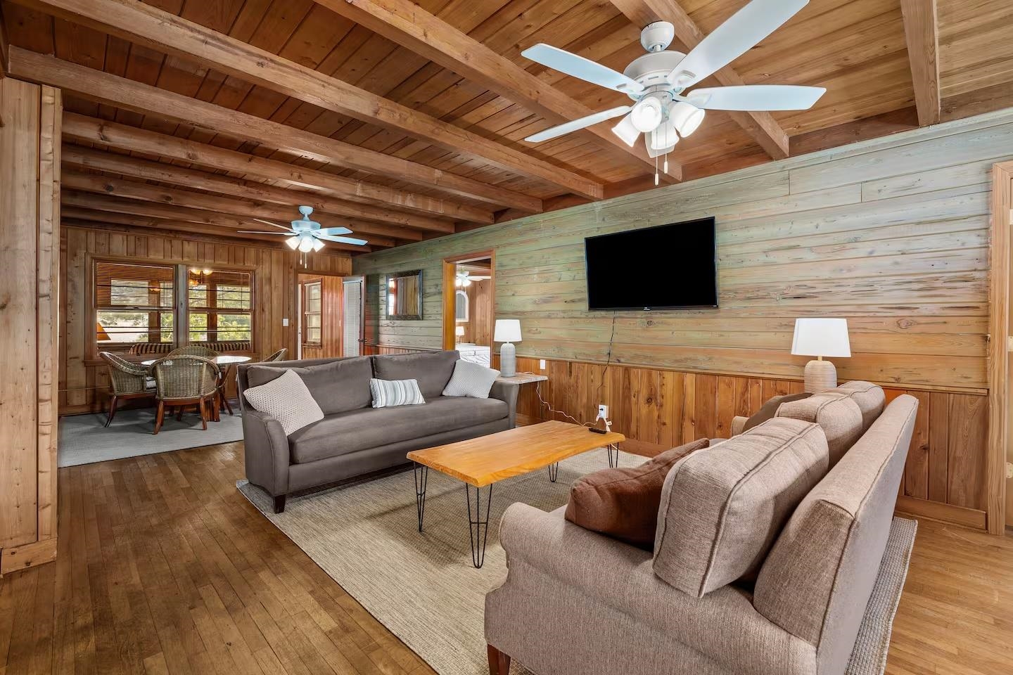 1505 Edge Dr.