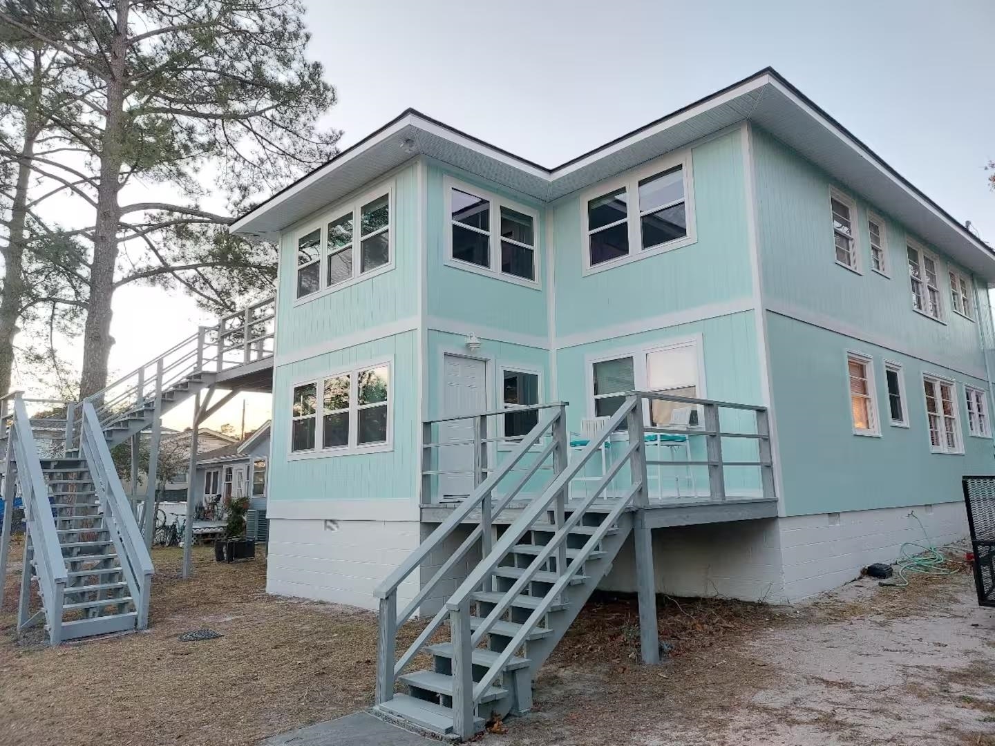 1505 Edge Dr.