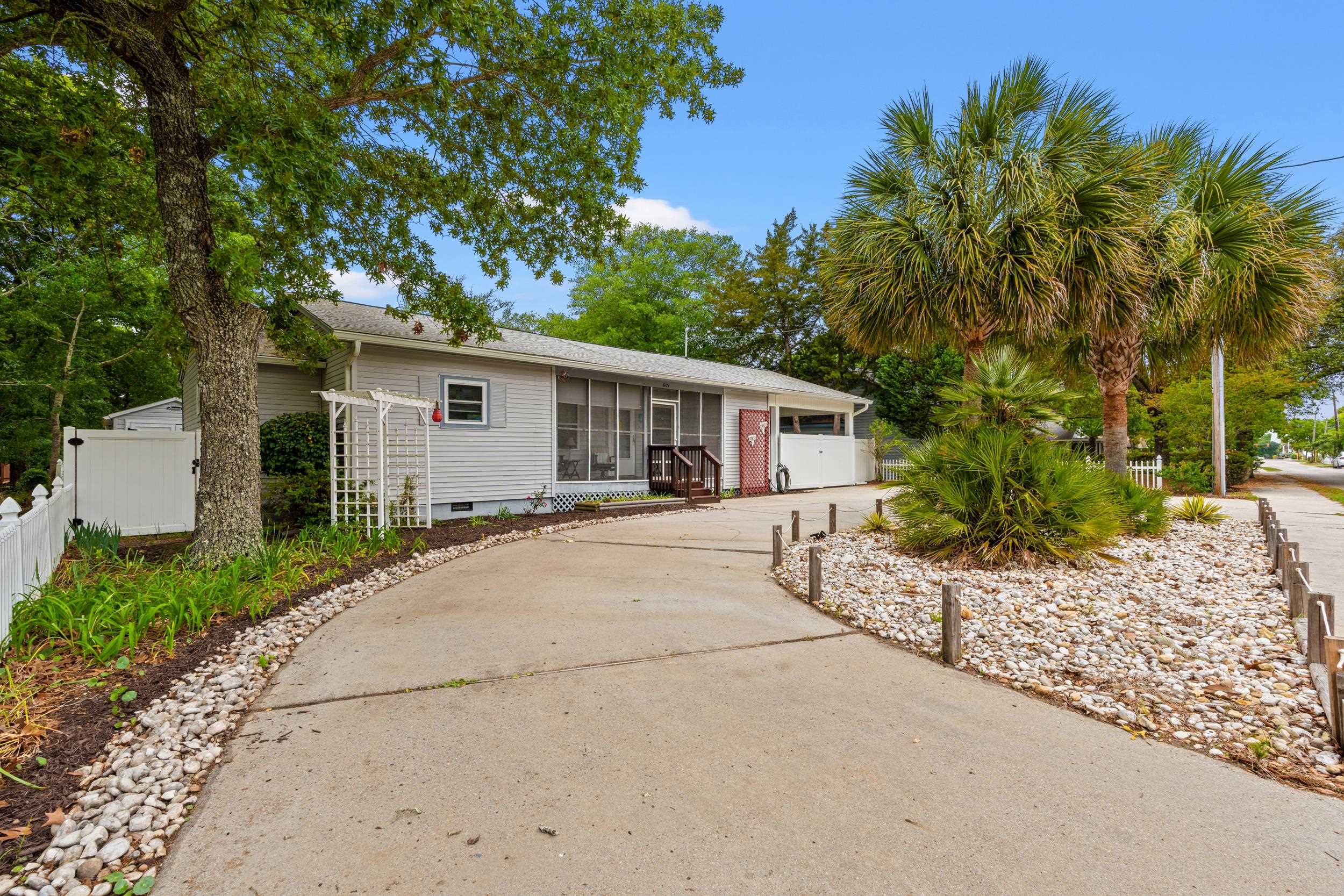 609 33rd Ave. S