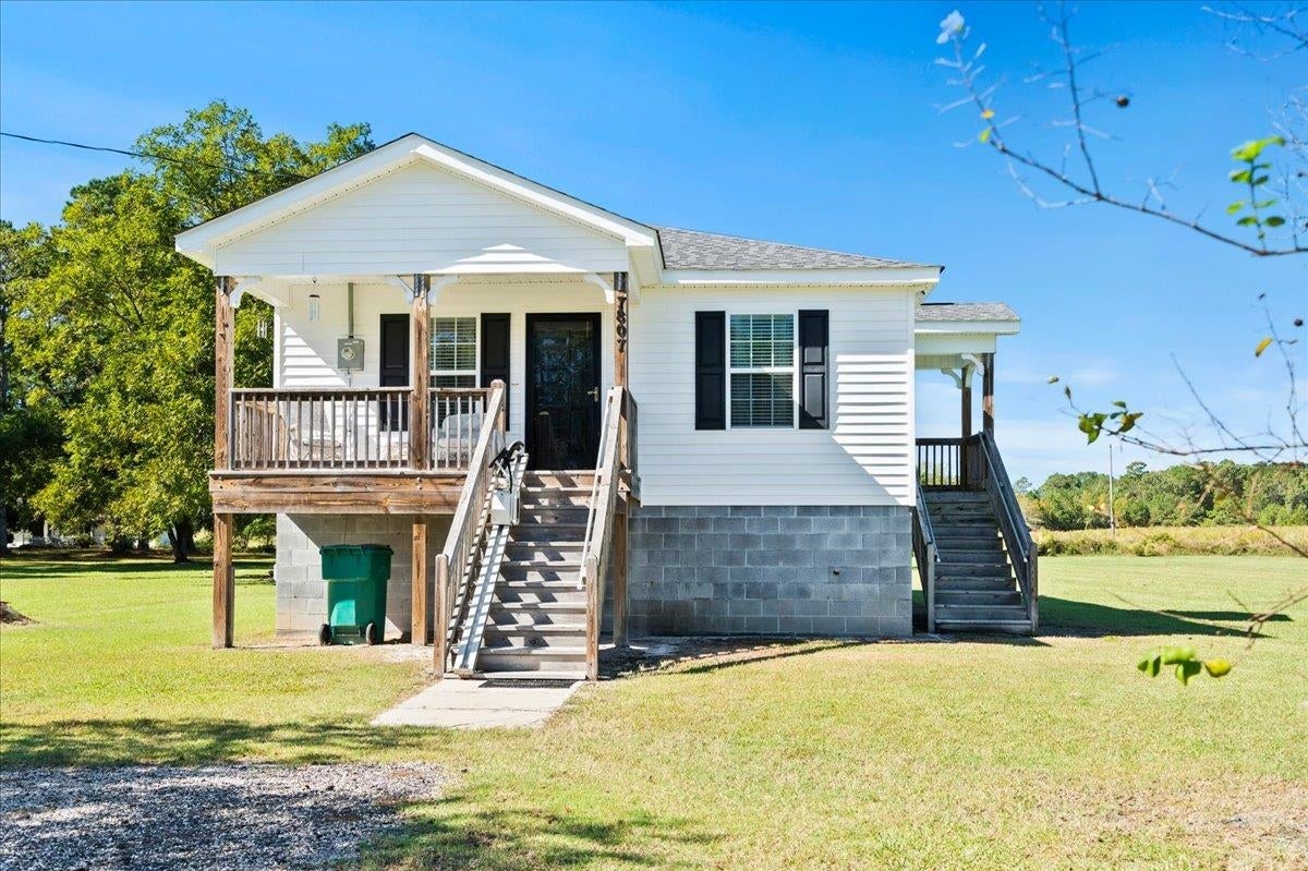 7807 Bay Rd.