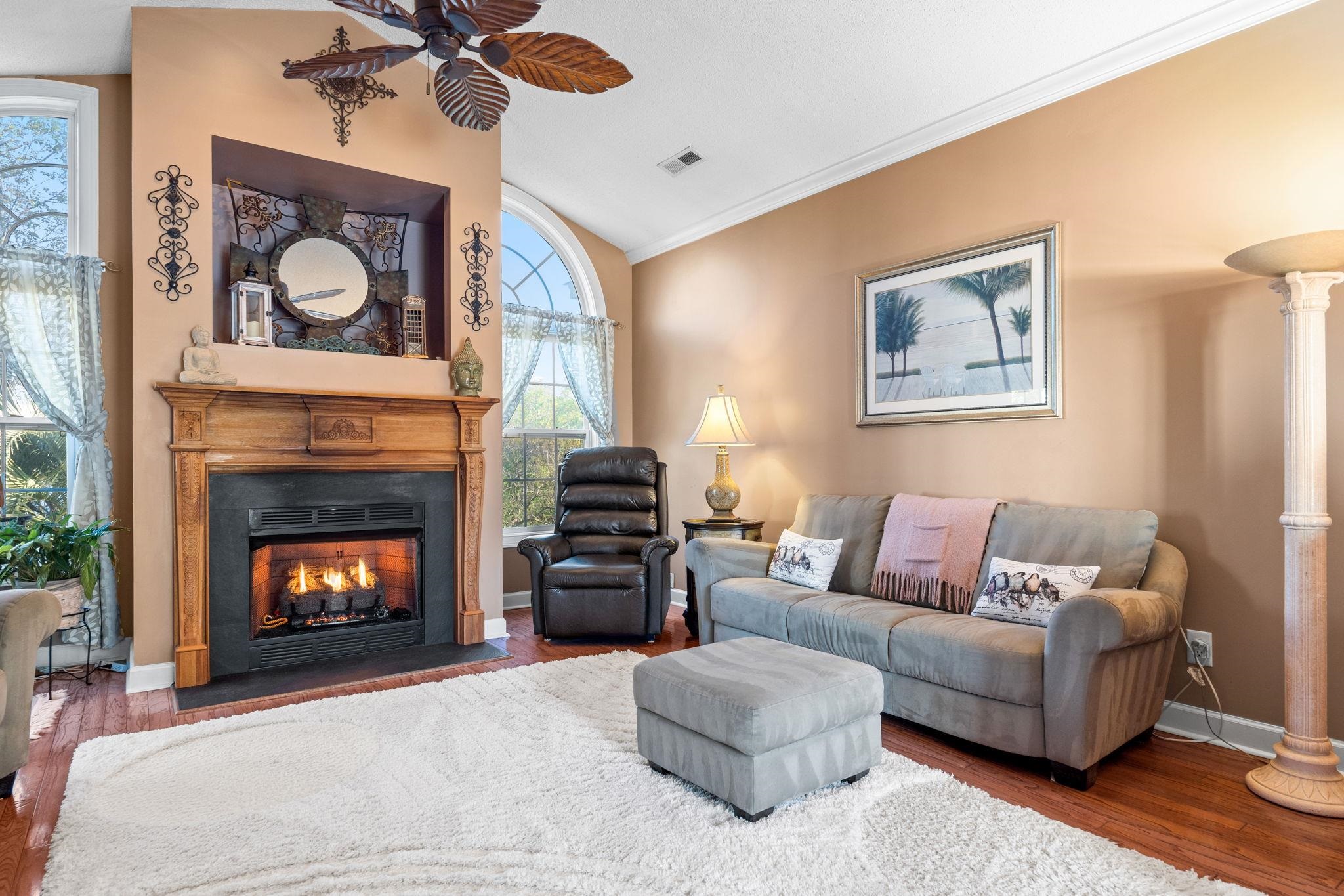 2570 Lake Vista Dr.