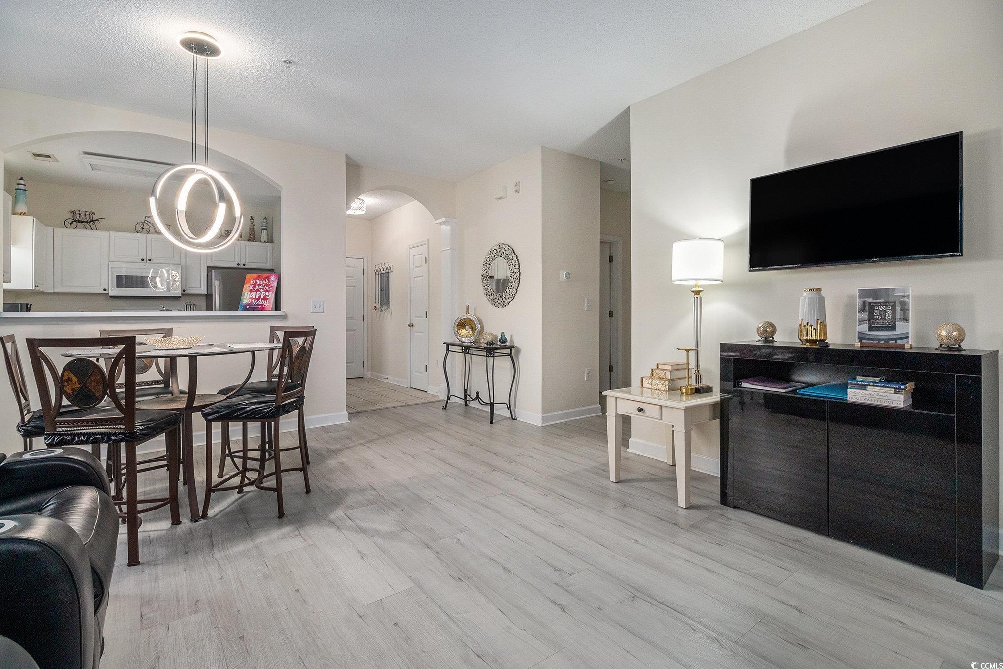 5801 Oyster Catcher Dr. 324