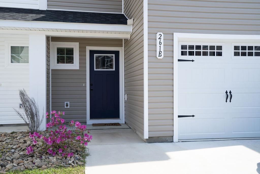 261 Christiana Ln. E