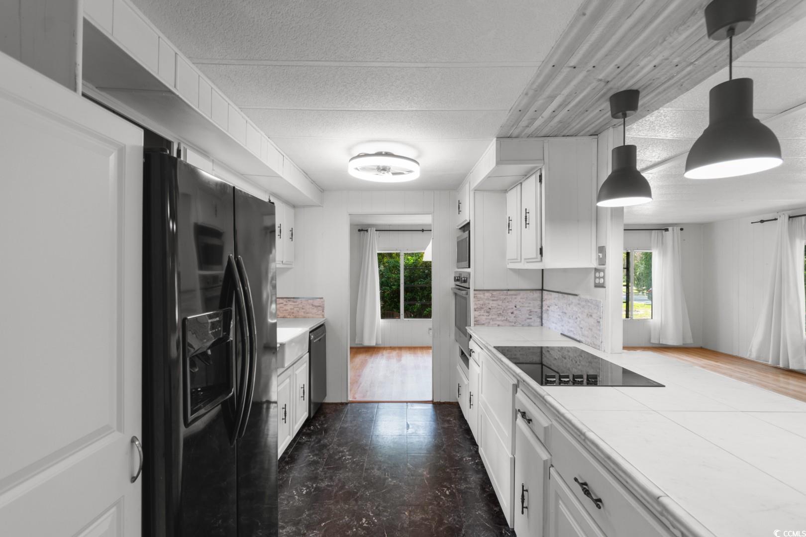 2960 Newberry Trail