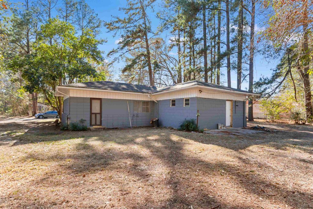 Photo of 411 E Wine St, Mullins, SC 29574 (MLS # 2604064)