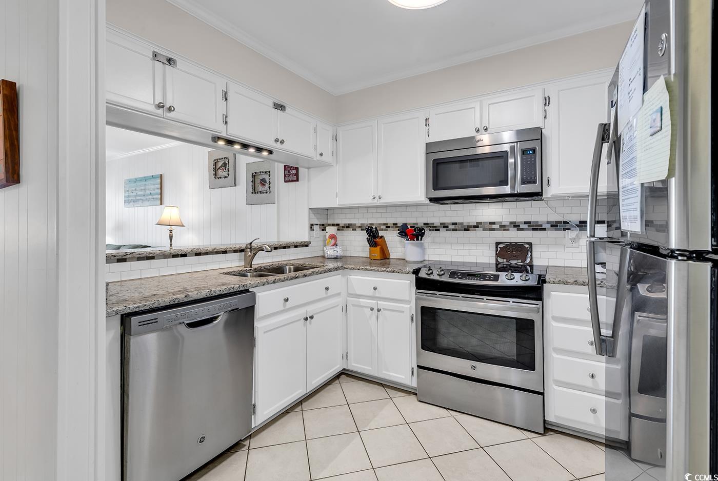 814 N Waccamaw Dr. 204