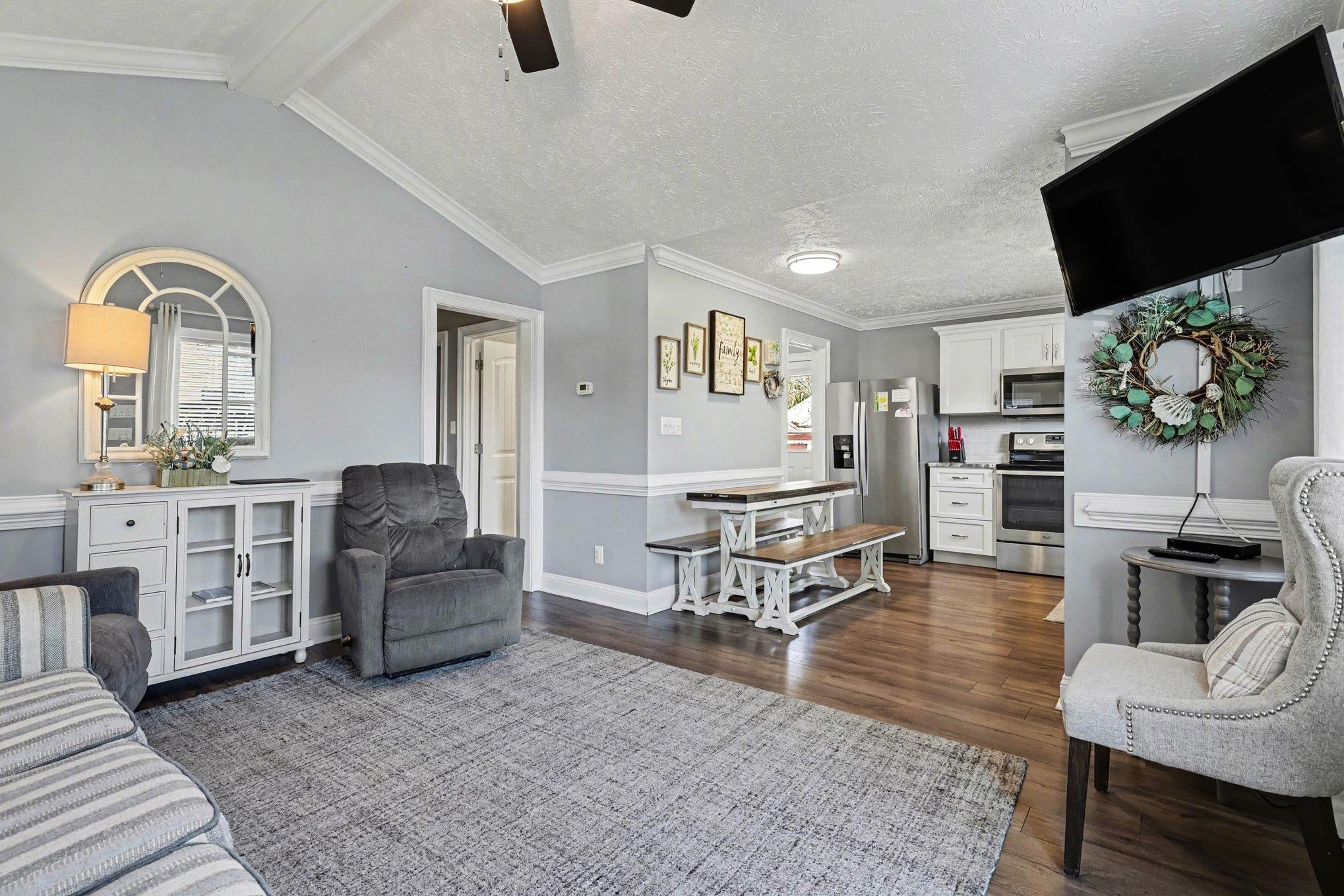 6001-1544 S Kings Hwy.