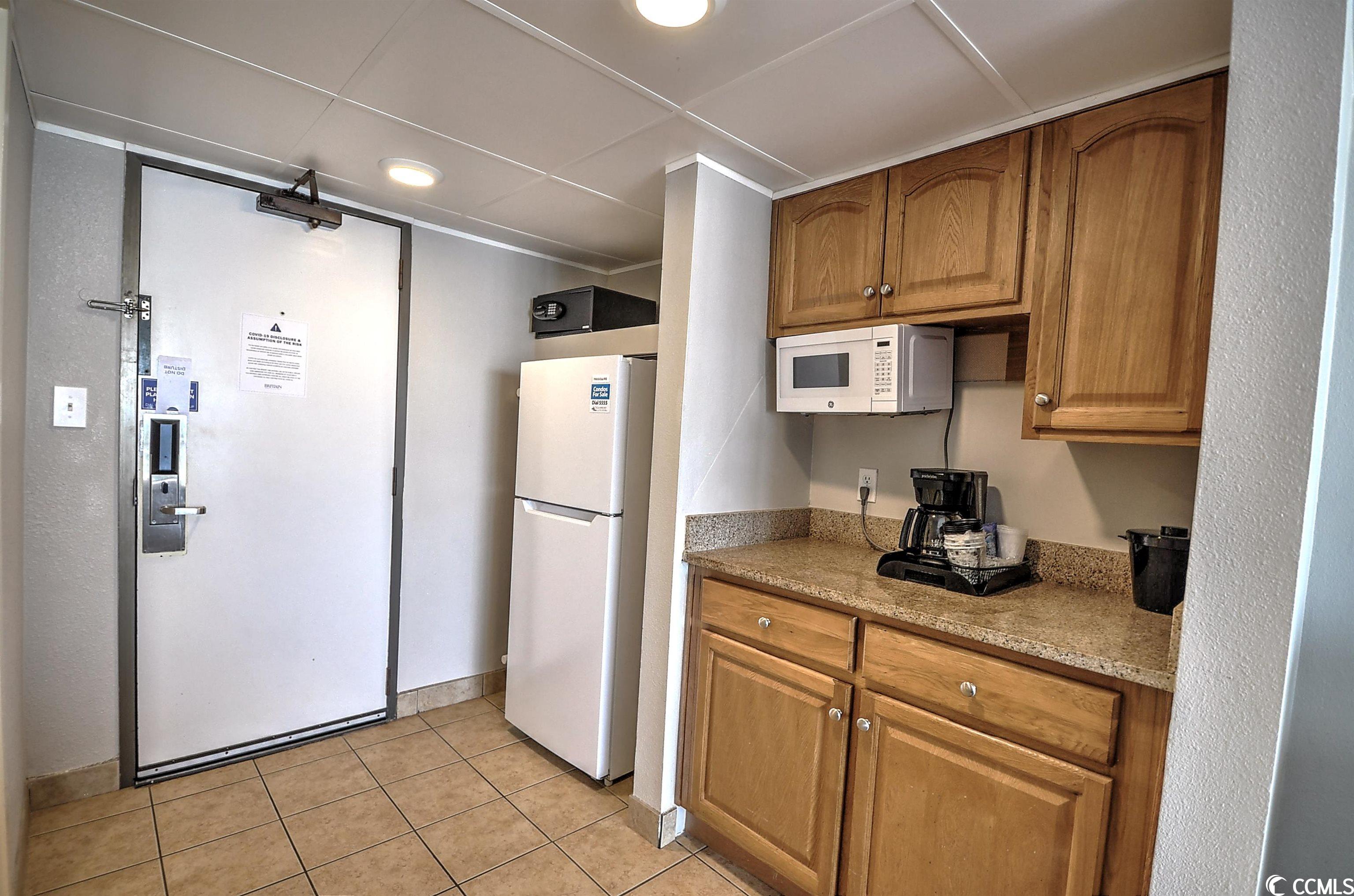 Photo 2 of 16 of 7100 N Ocean Blvd. N 301 condo