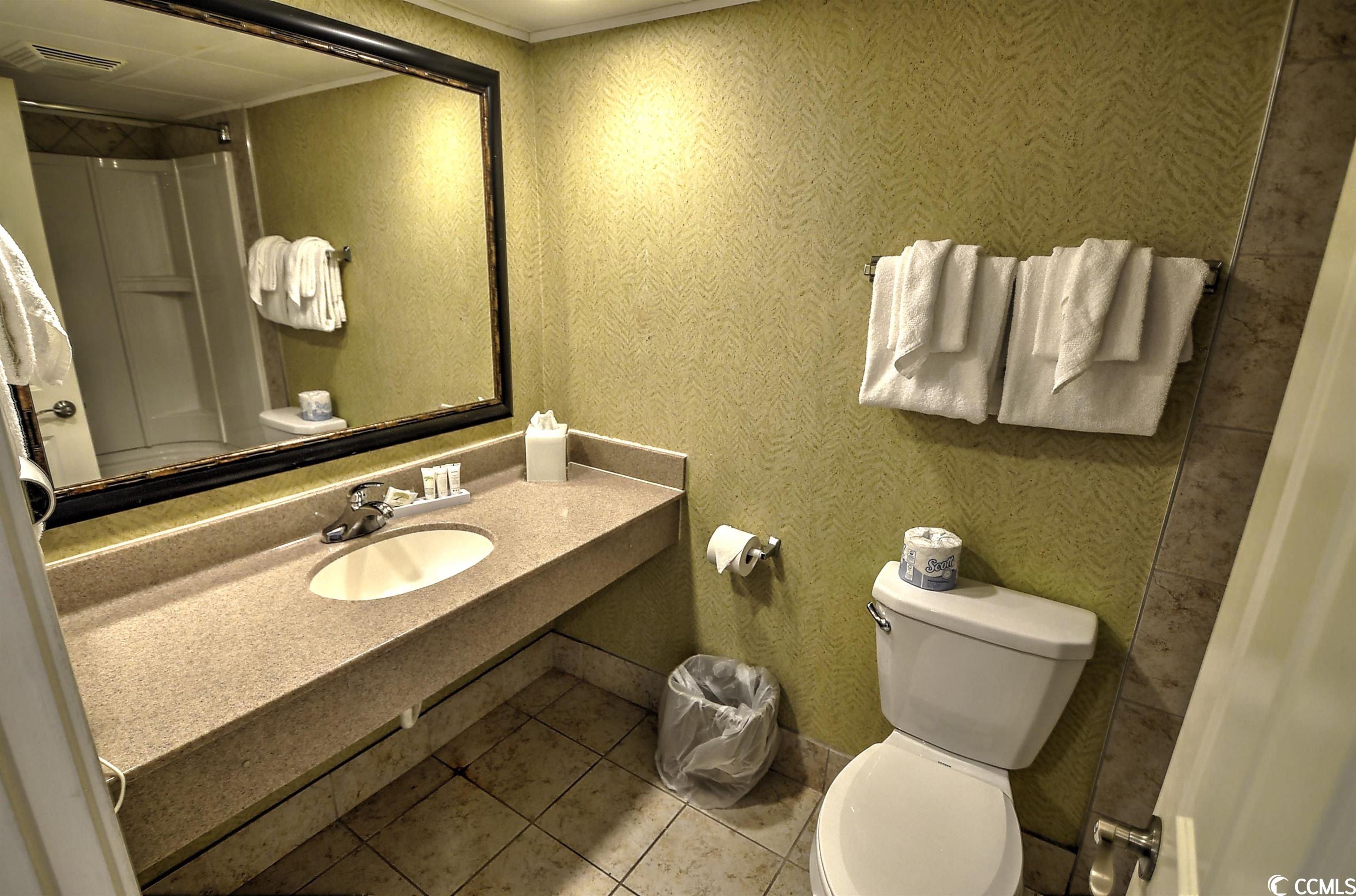 Photo 5 of 16 of 7100 N Ocean Blvd. N 301 condo