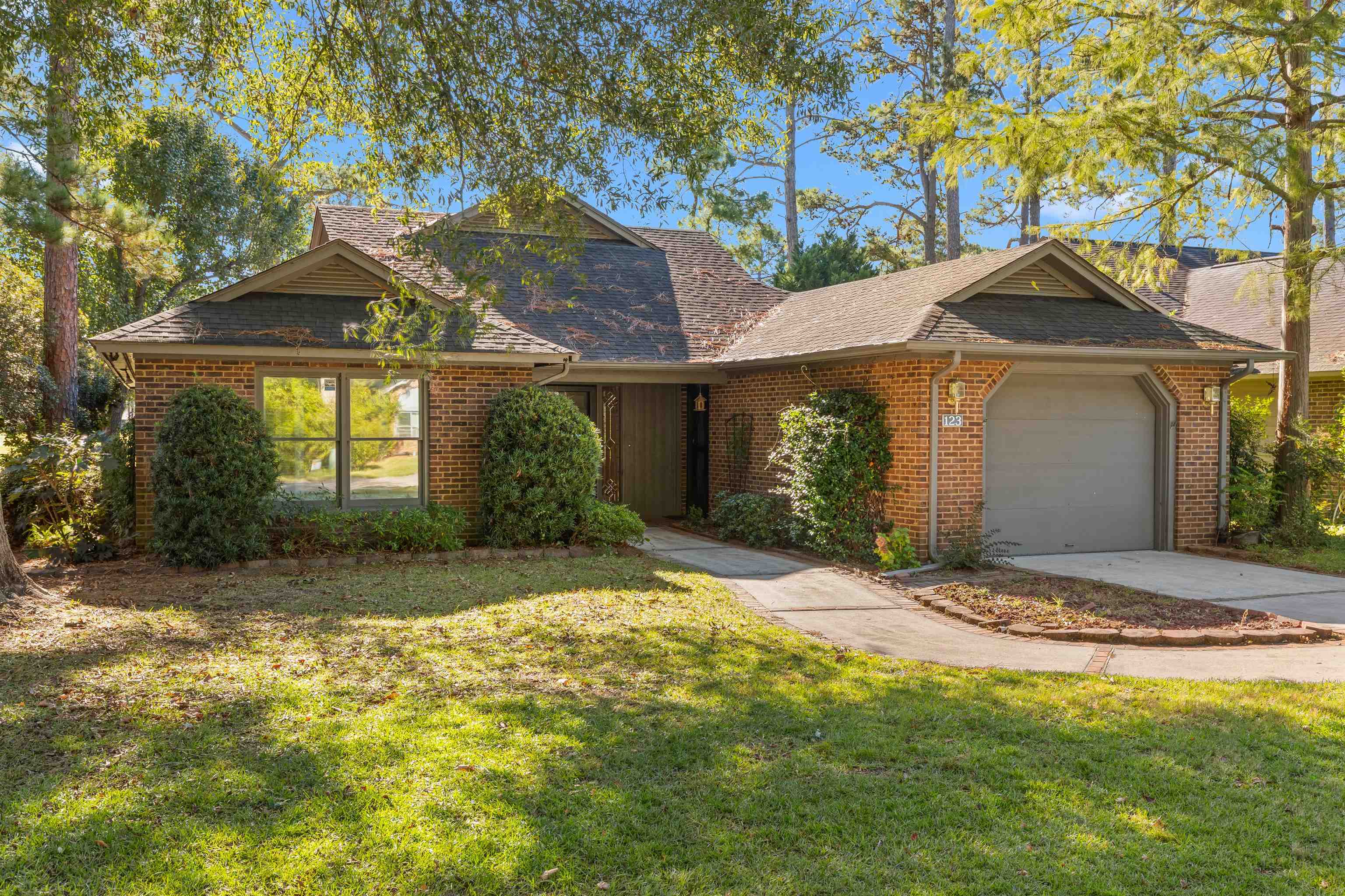 123 Mayberry Ln.