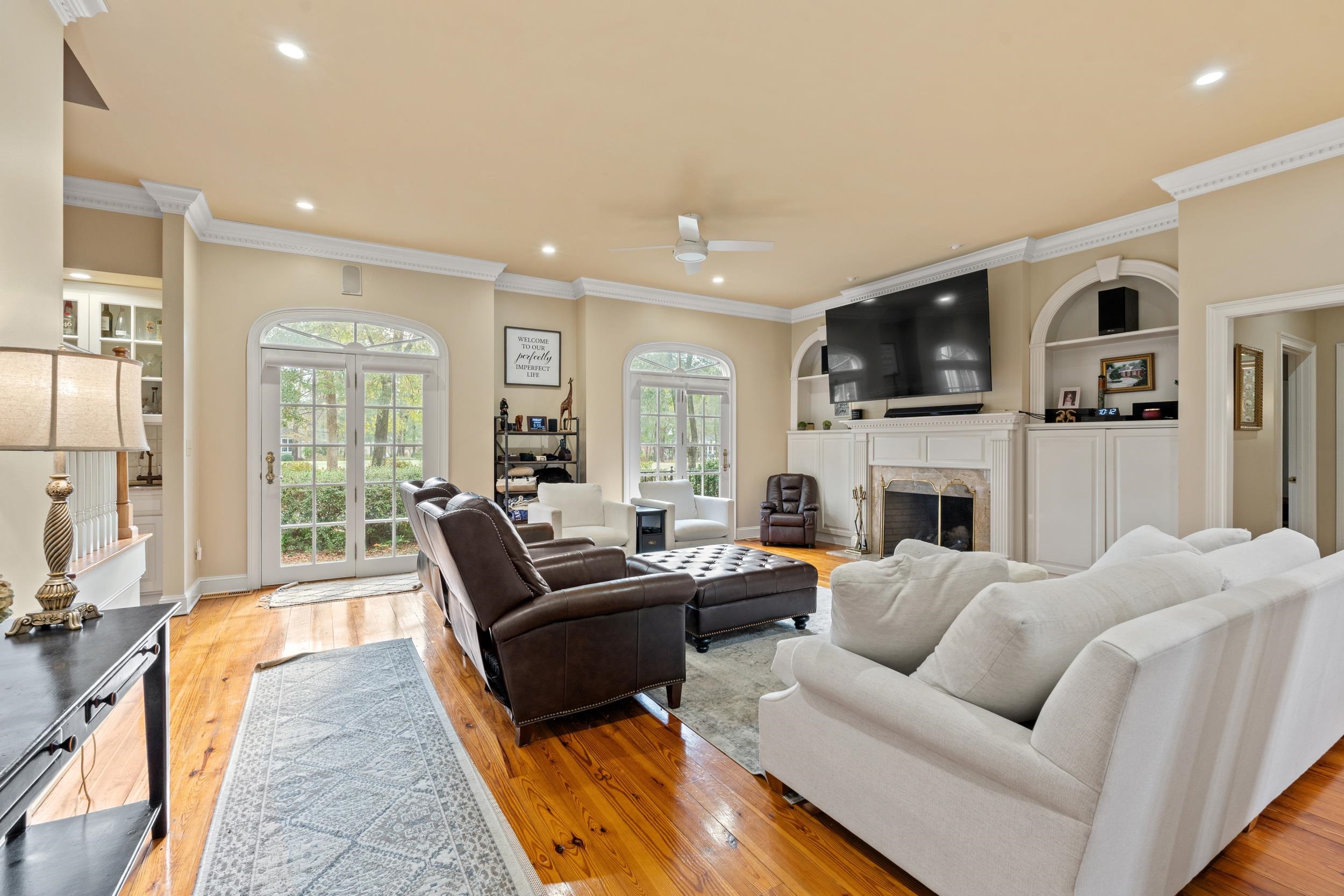 4511 Saint Johns Pl.