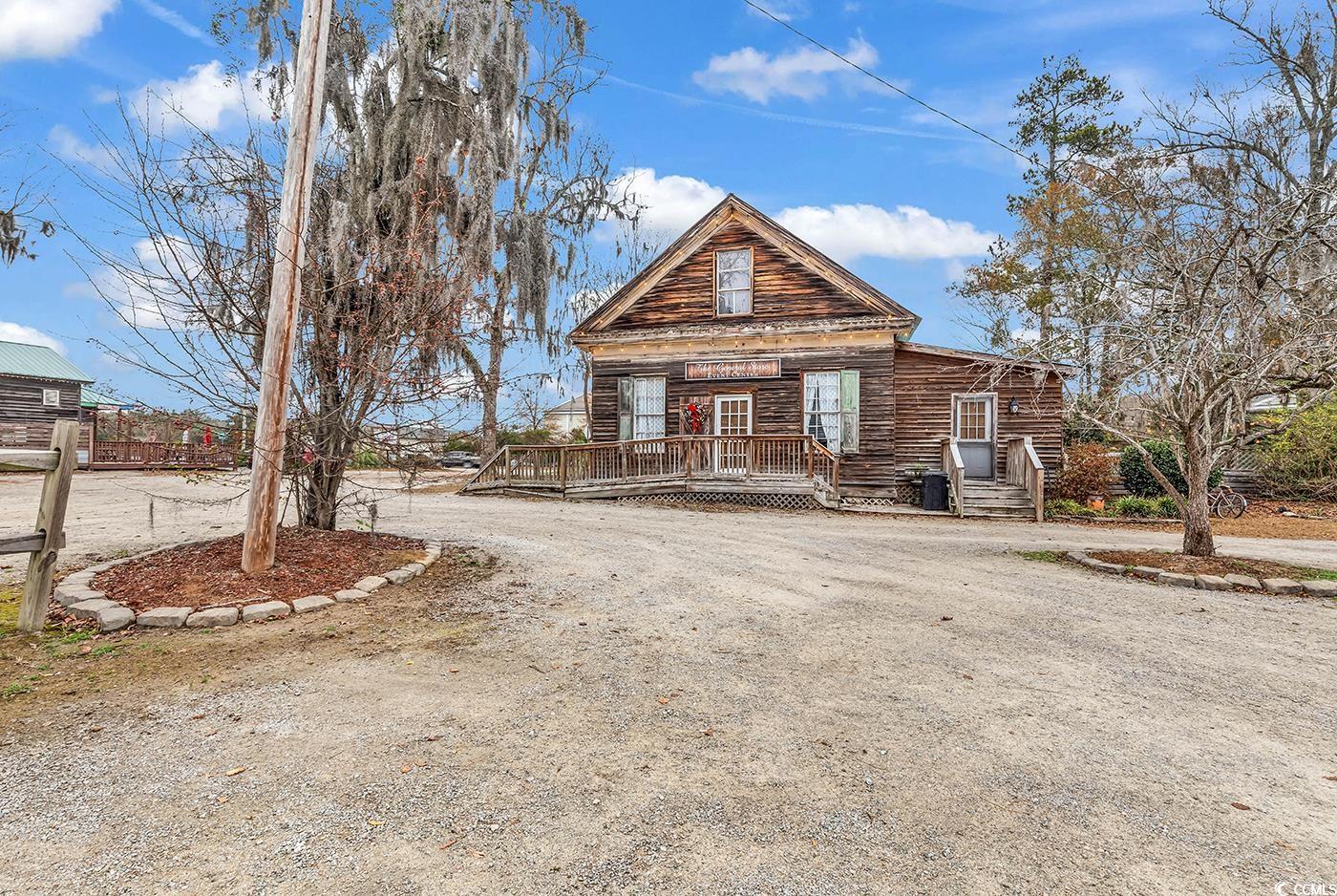 6011 Dick Pond Rd.