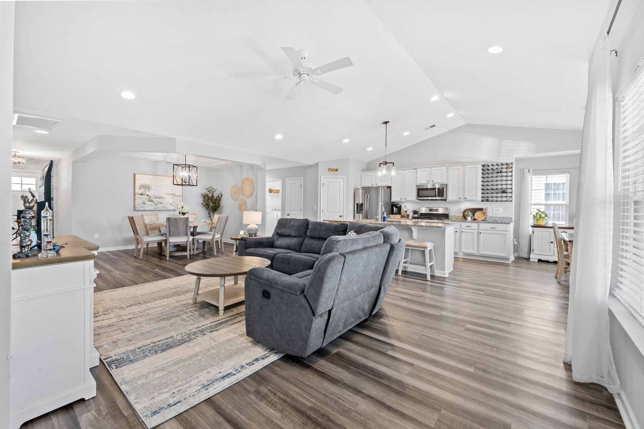 3708 Park Pointe Ave.
