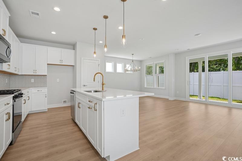 2408 Hillbourne Loop