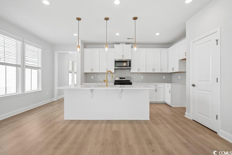 2408 Hillbourne Loop