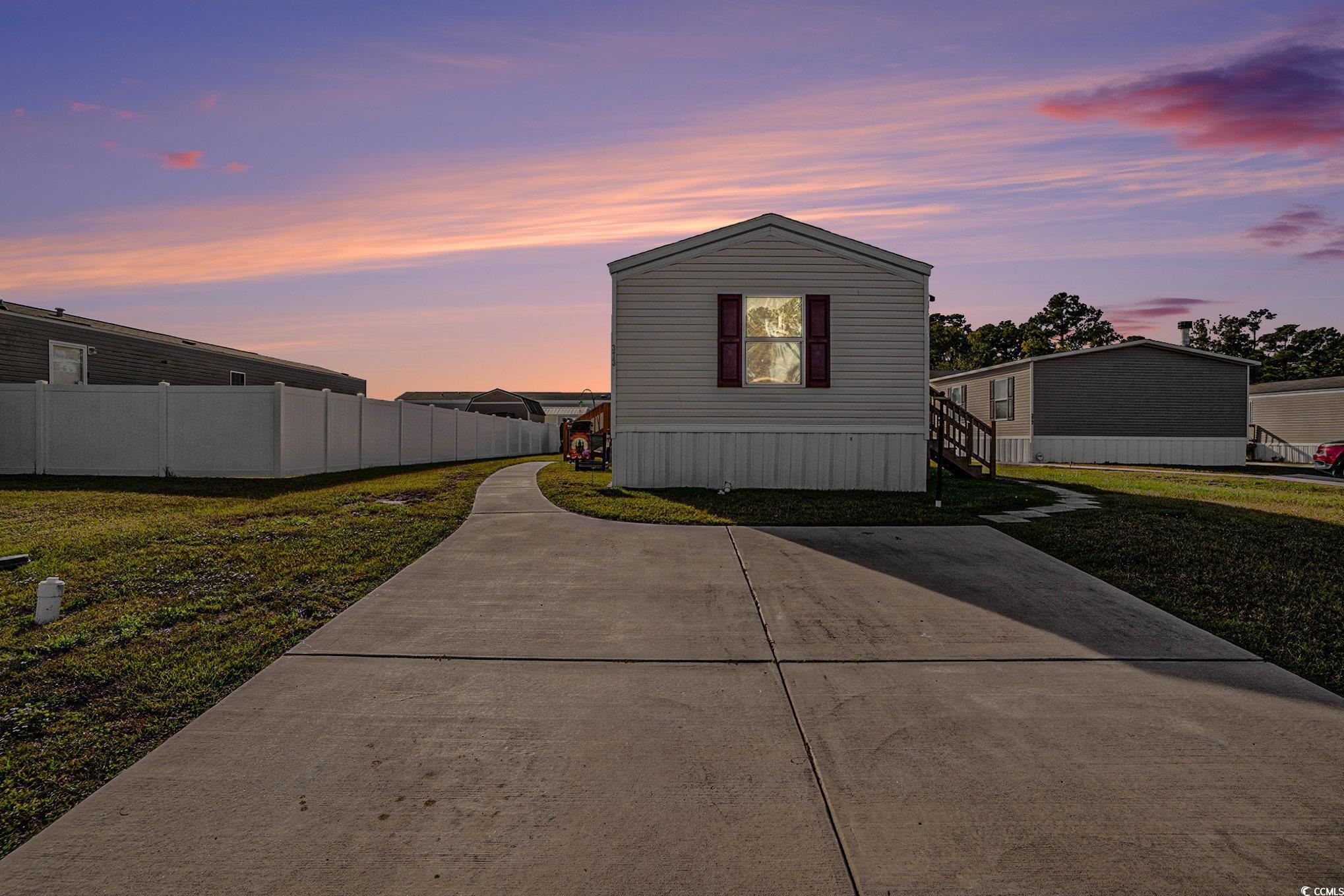 373 Hangar Ct.