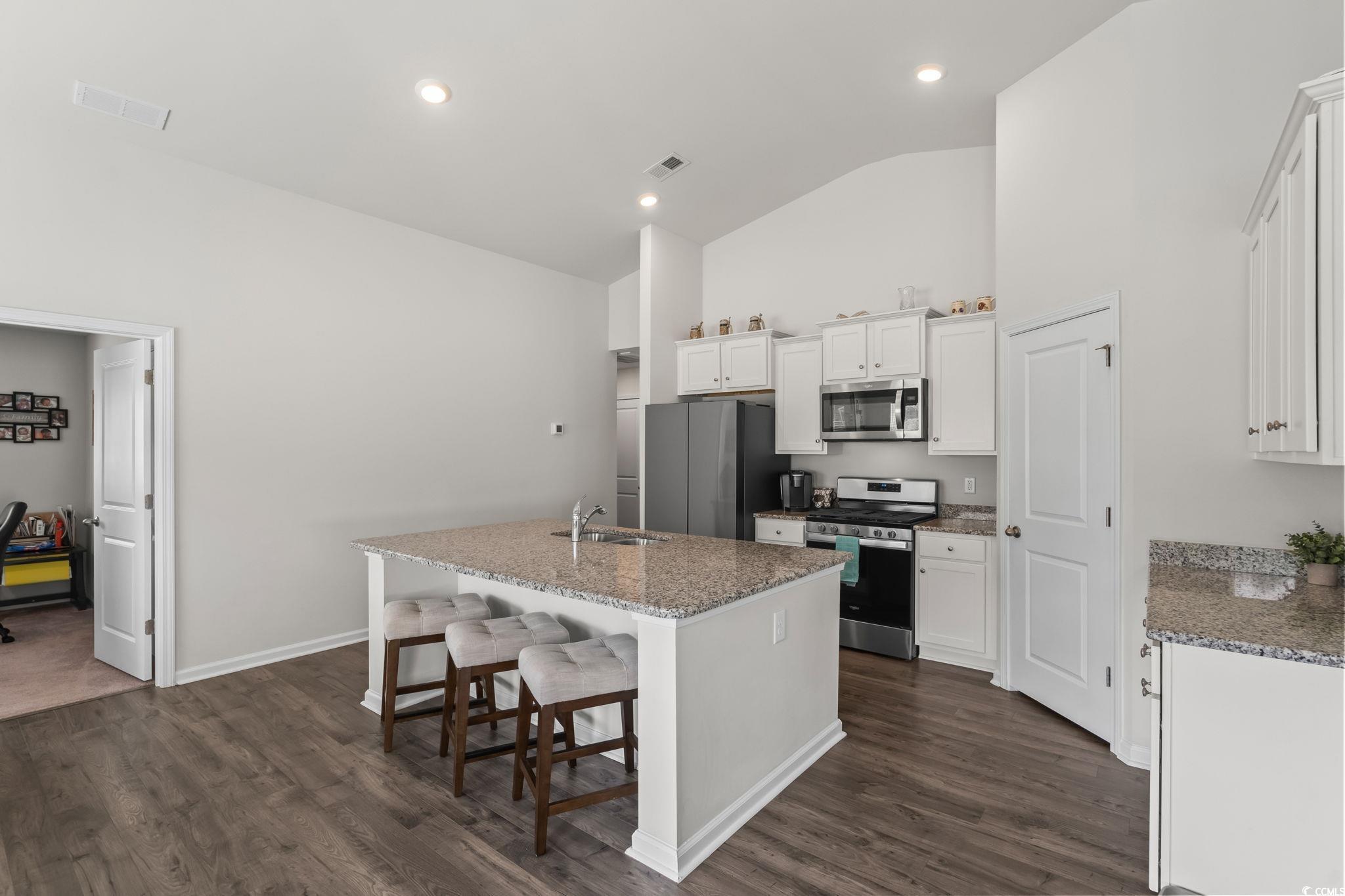 763 Eastridge Dr.
