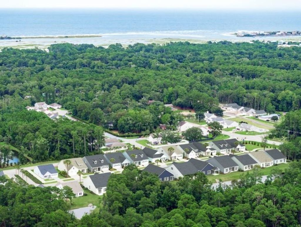 Photo of 53 Condor Ct, Pawleys Island, SC 29585 (MLS # 2604626)