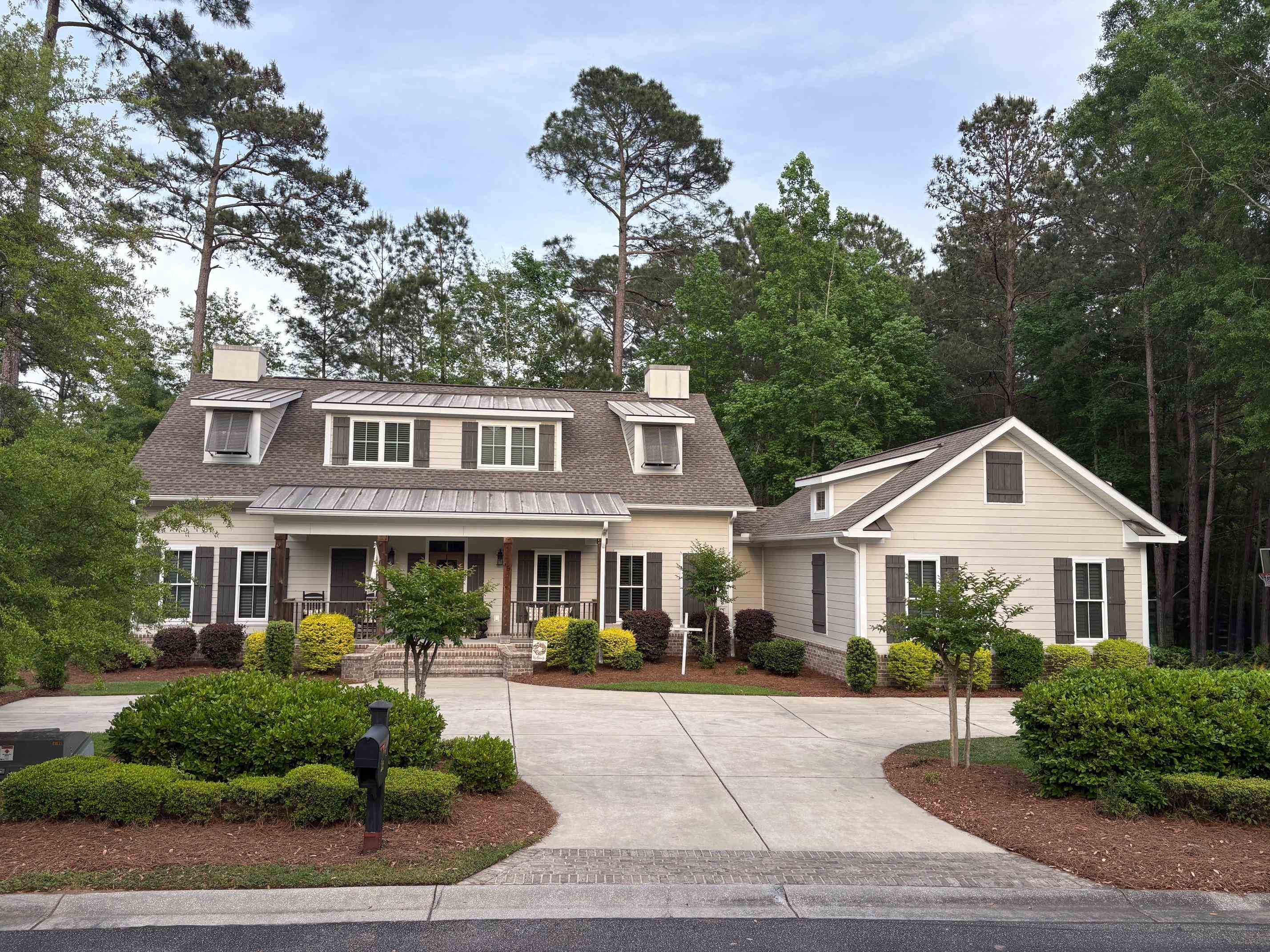 5 Stonington Dr.