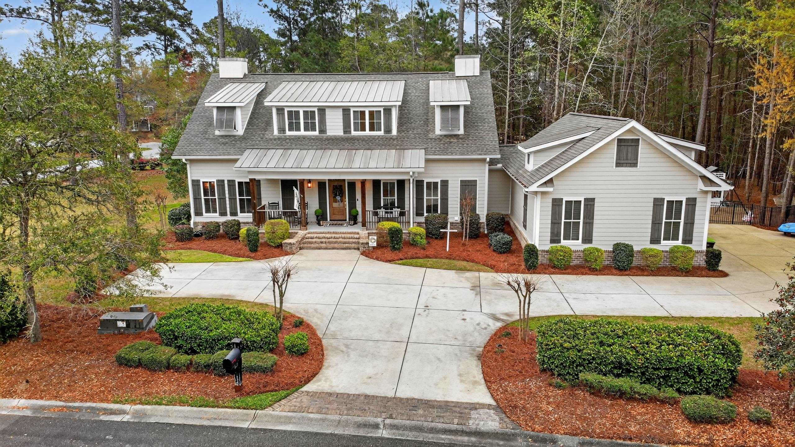 5 Stonington Dr.