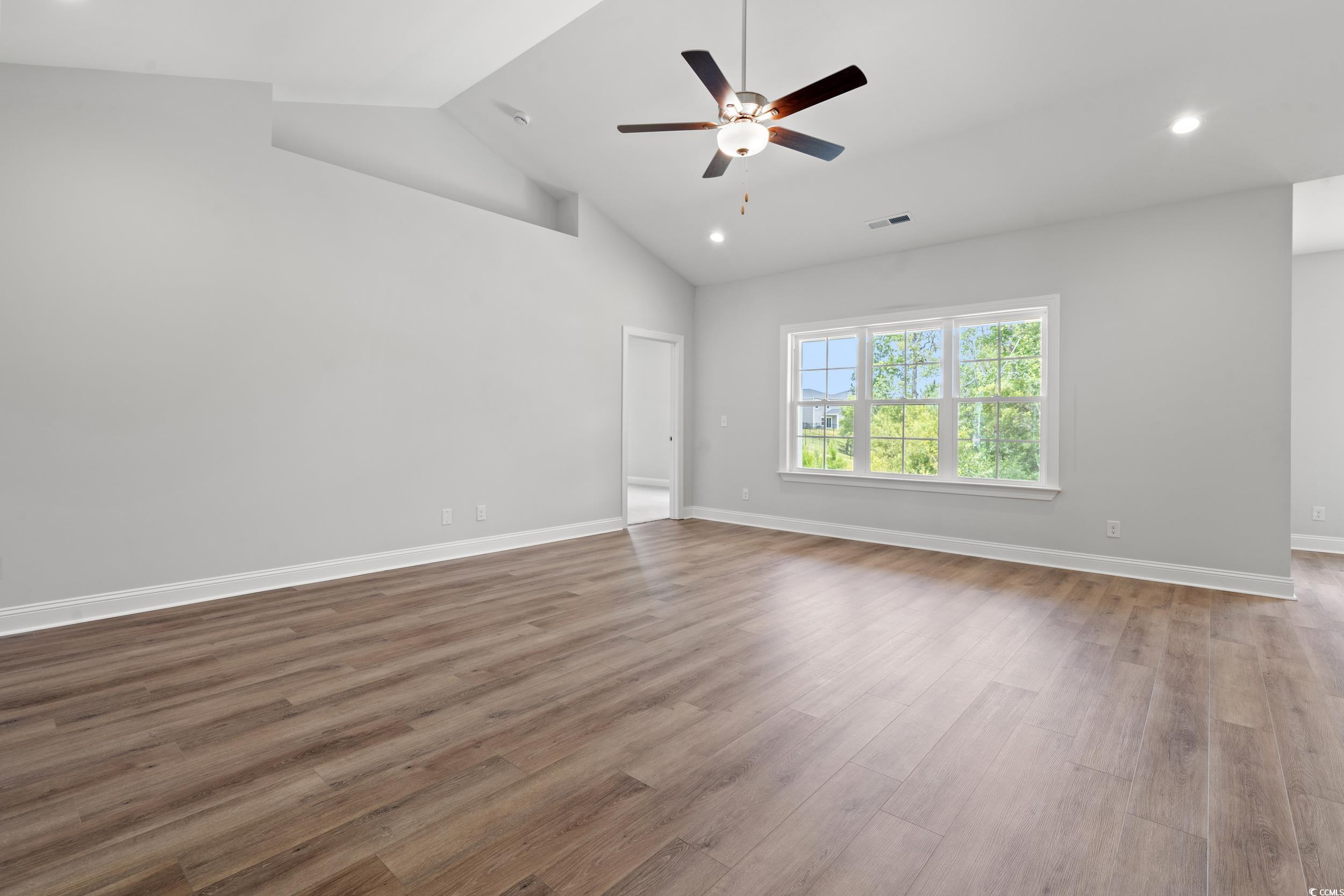 5009 Shore Breeze Dr.