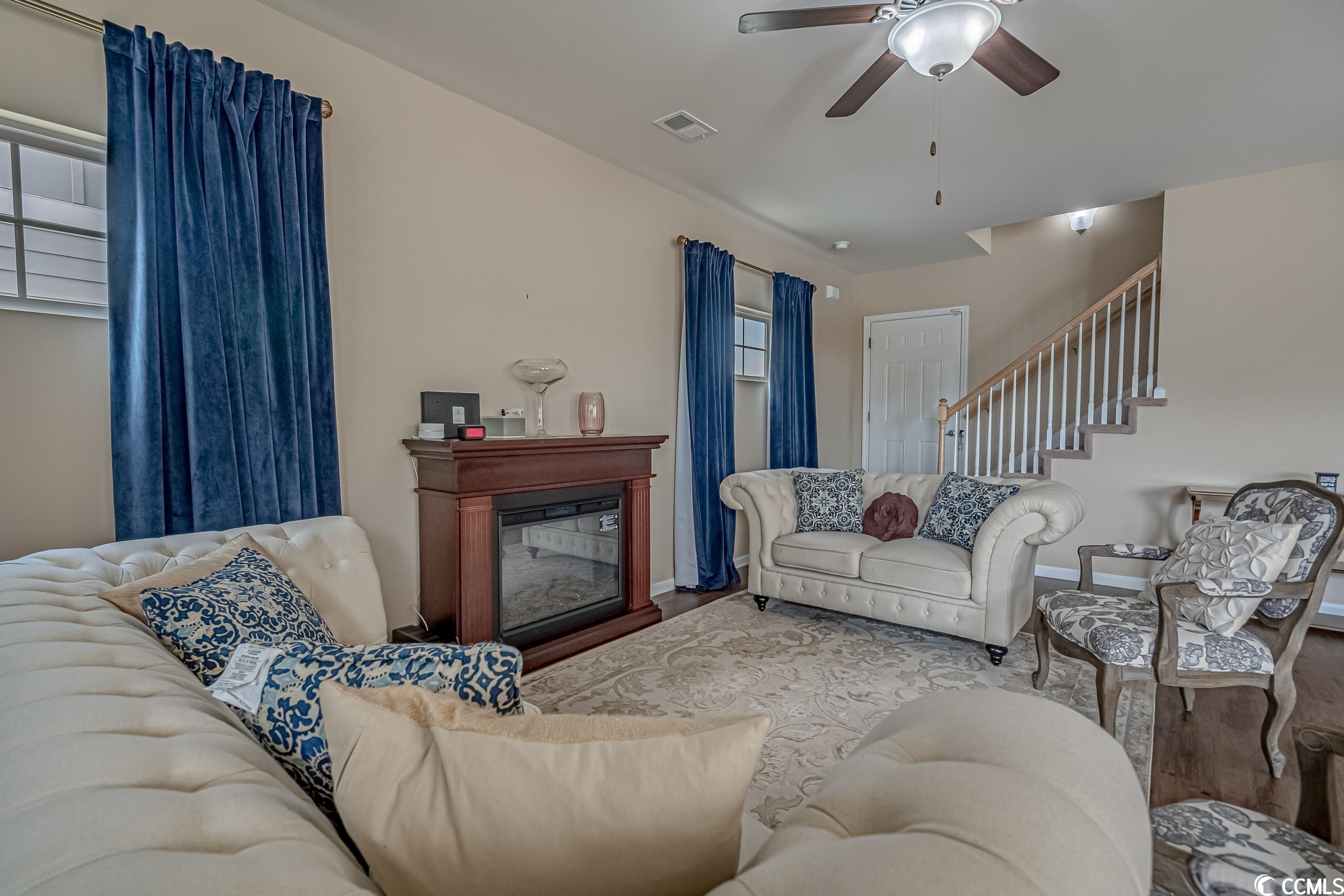 Photo 11 of 40 of 6759 De Lago Ct. house