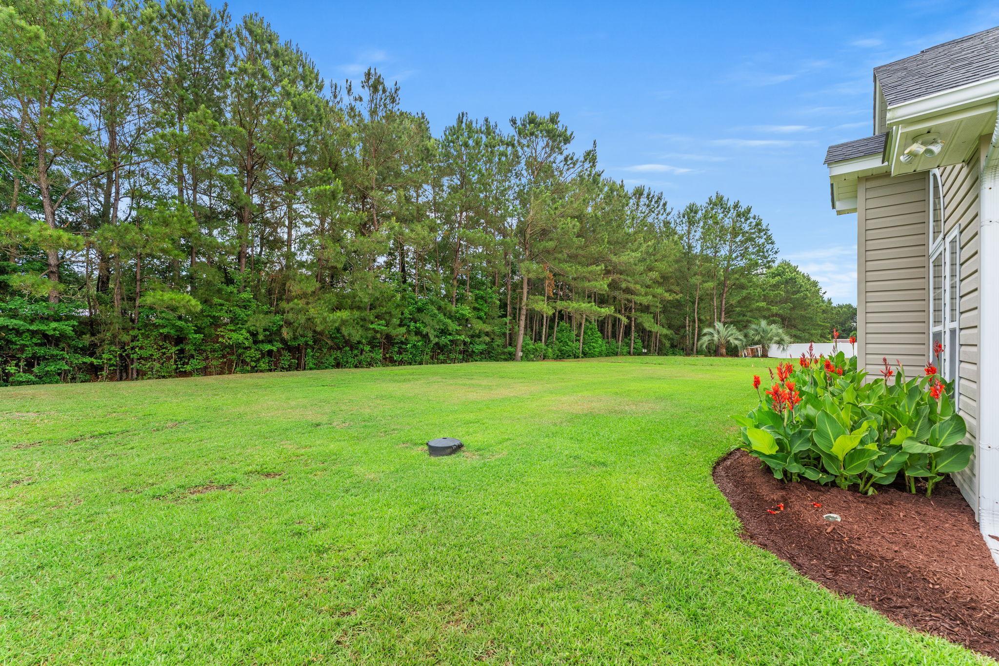 133 Maiden Ln.