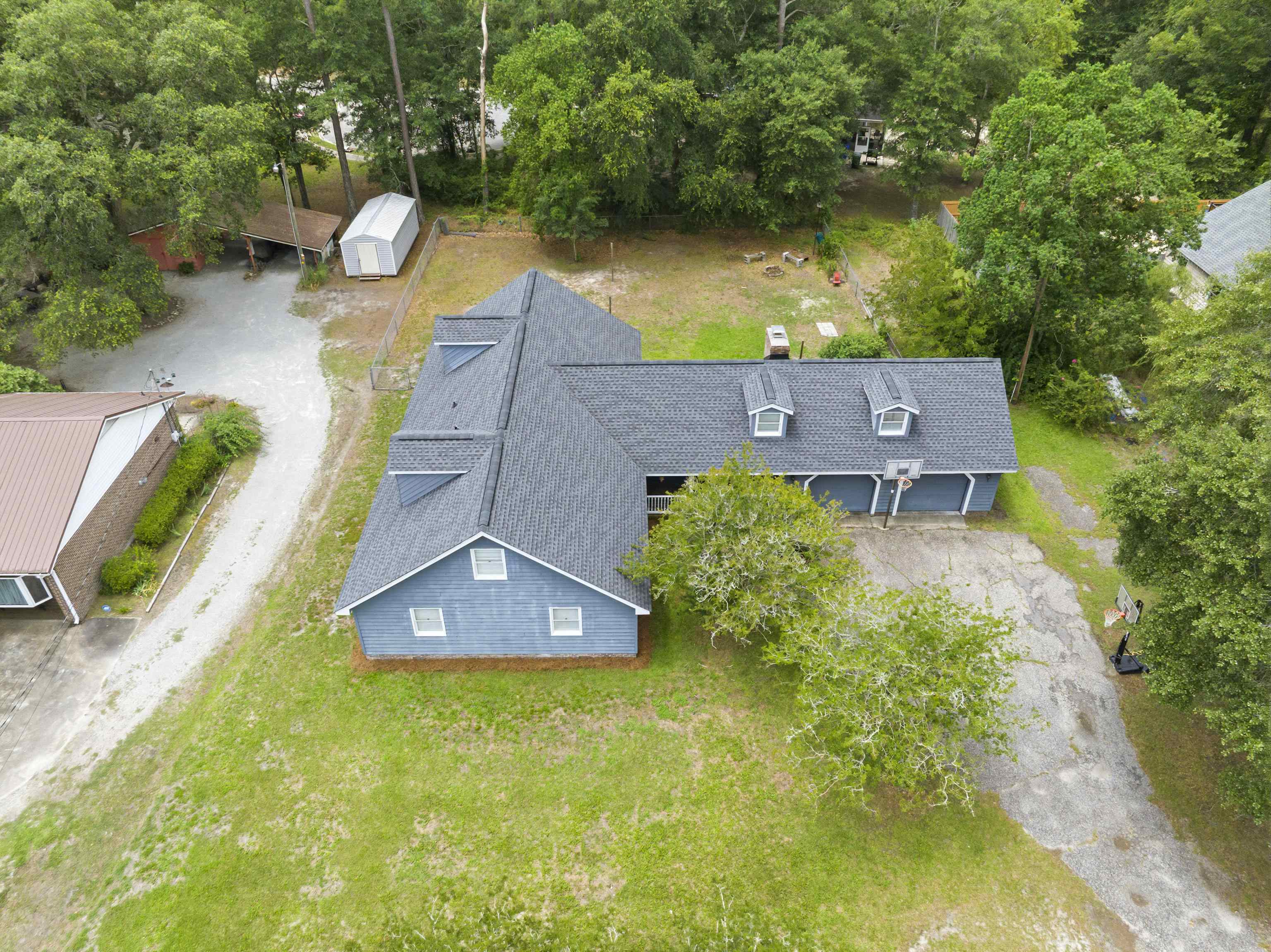 413 Paul St.